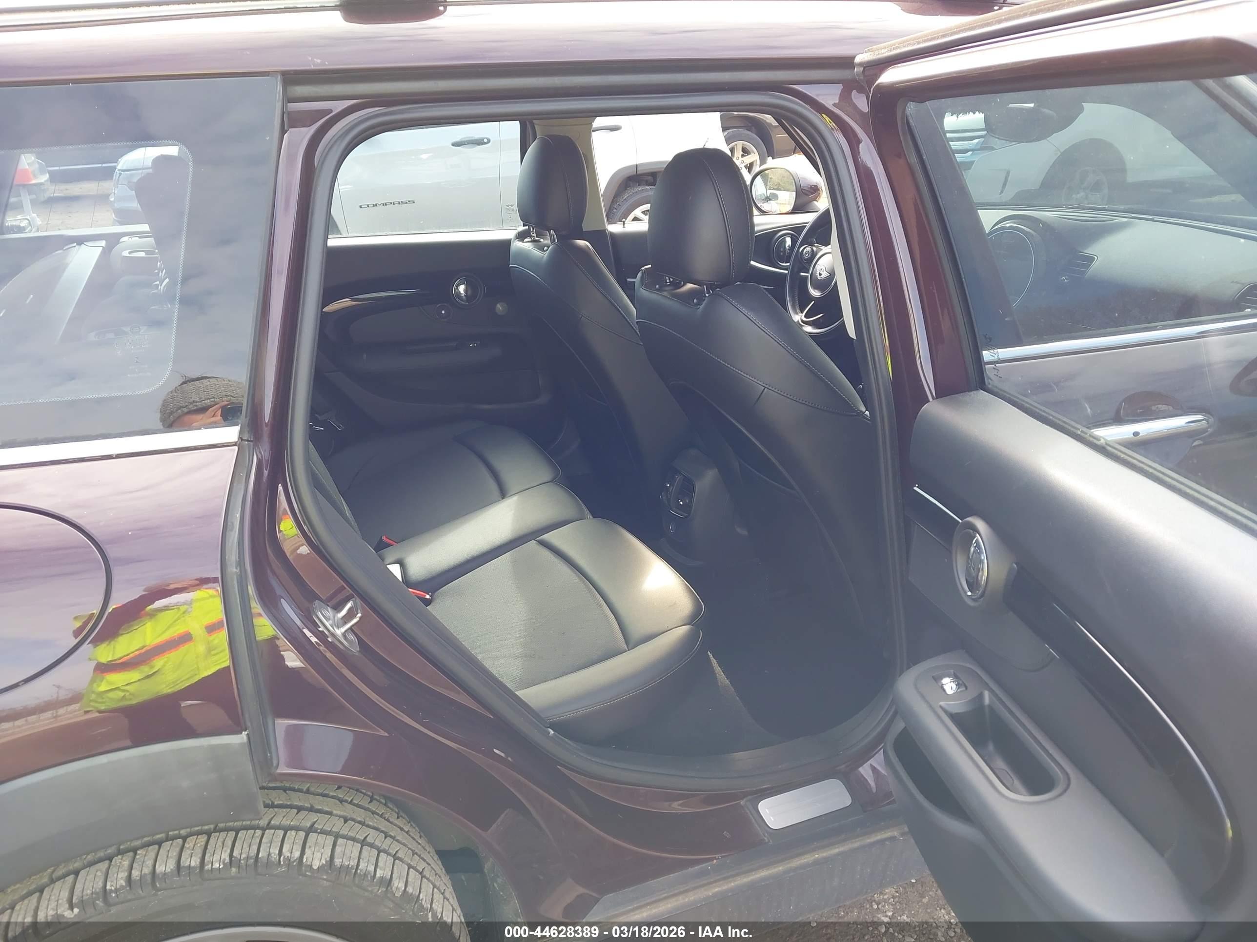MINI CLUBMAN image 8
