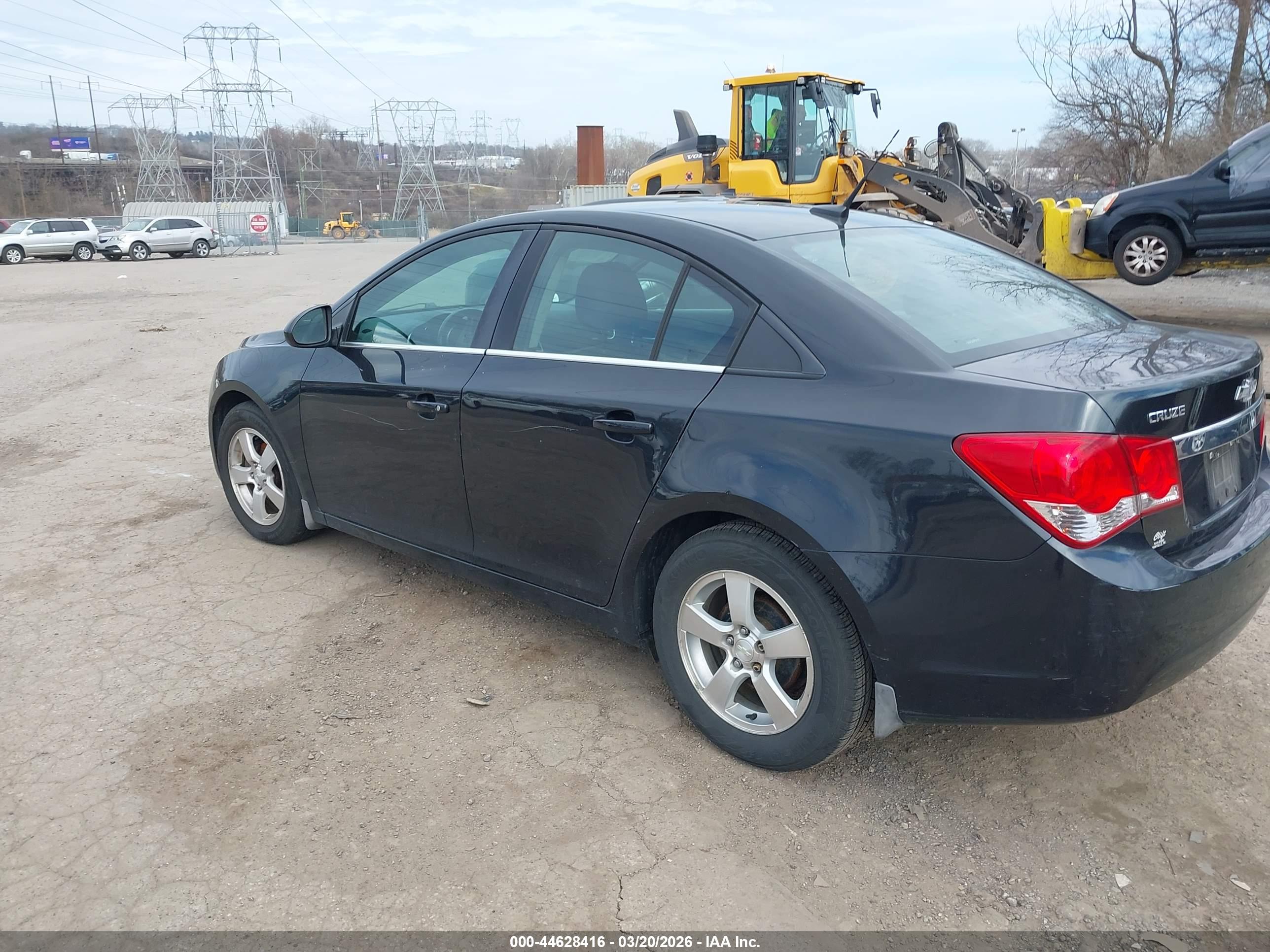 CHEVROLET CRUZE image 3