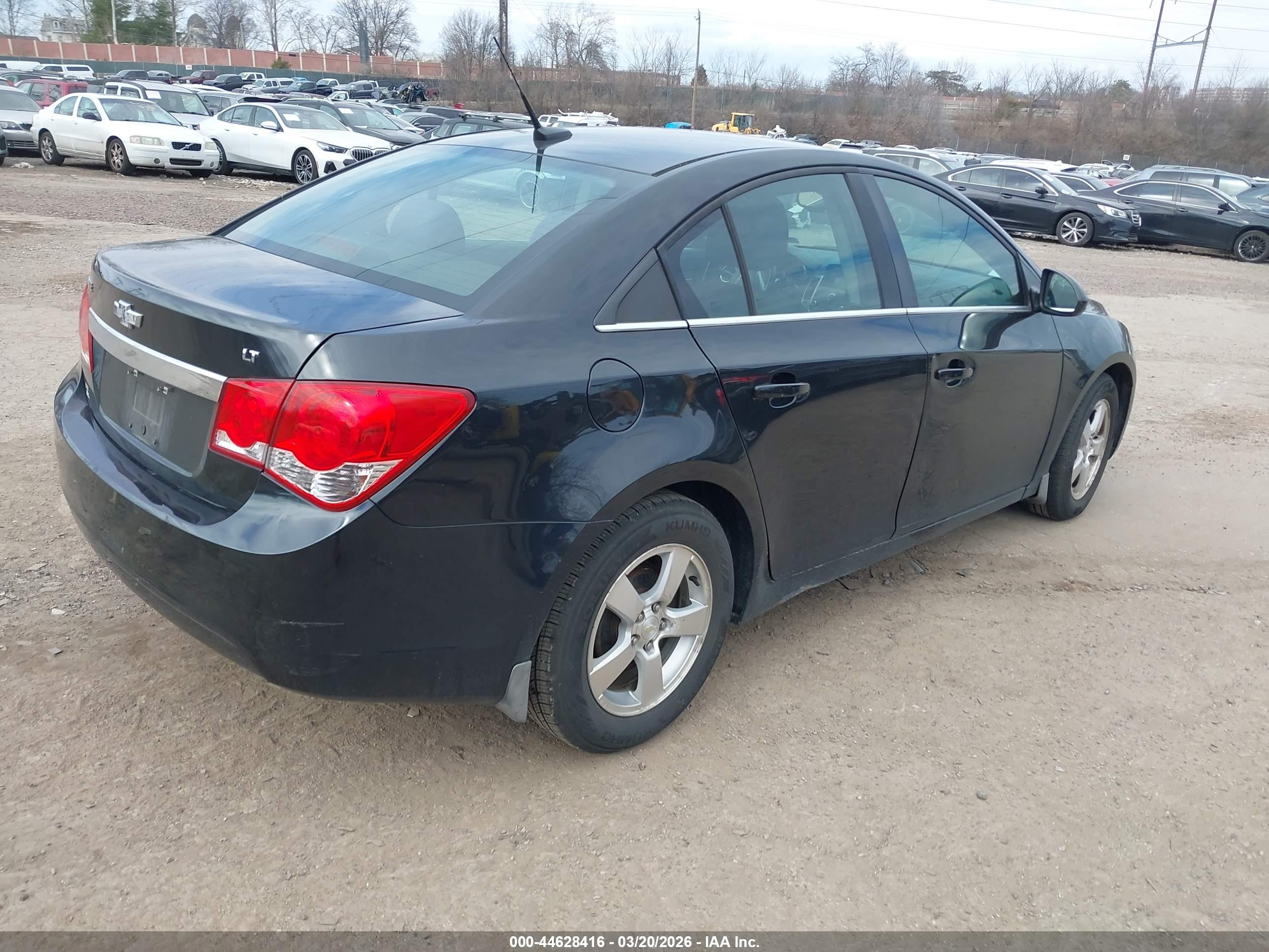 CHEVROLET CRUZE image 4