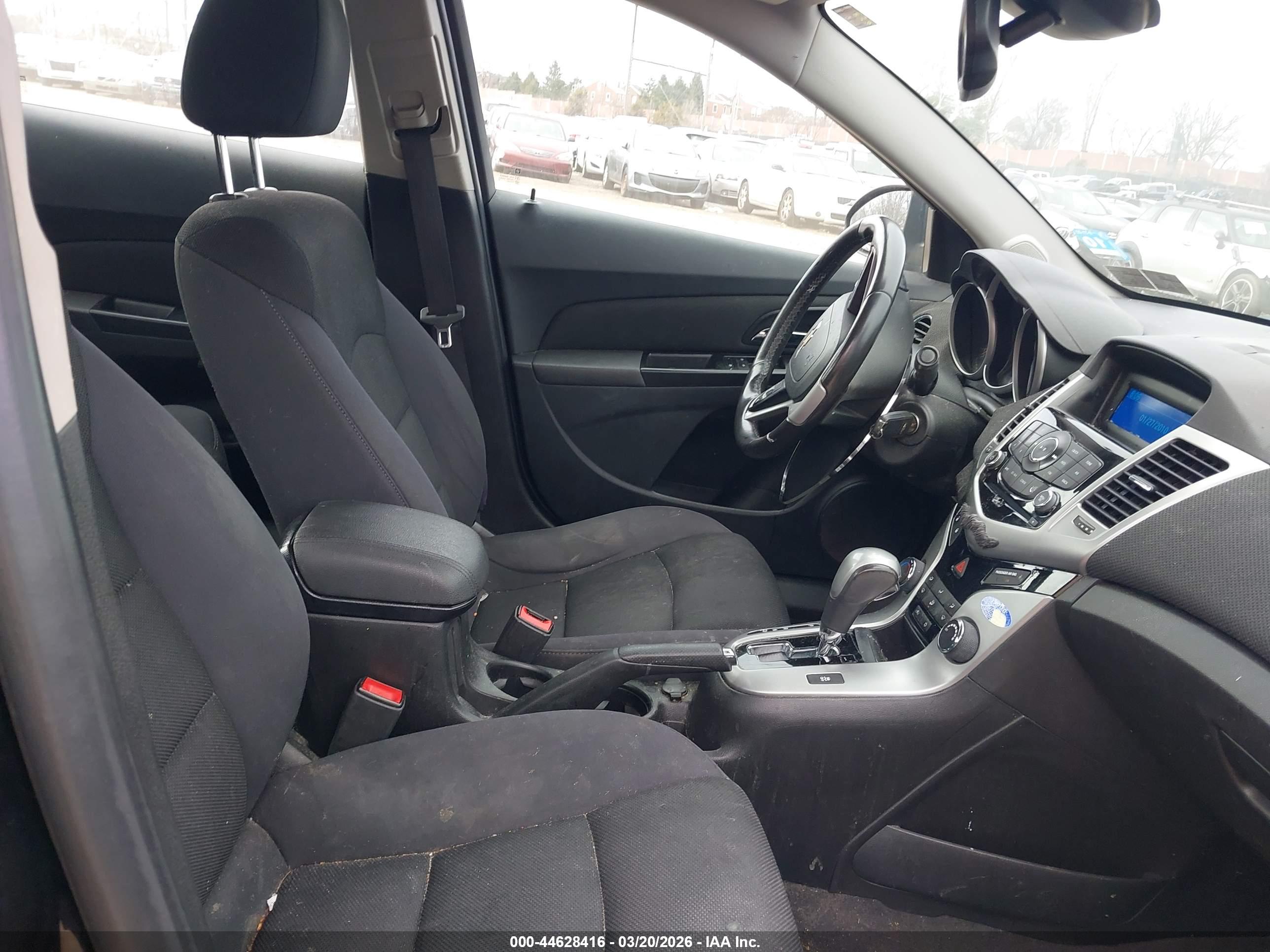 CHEVROLET CRUZE image 5