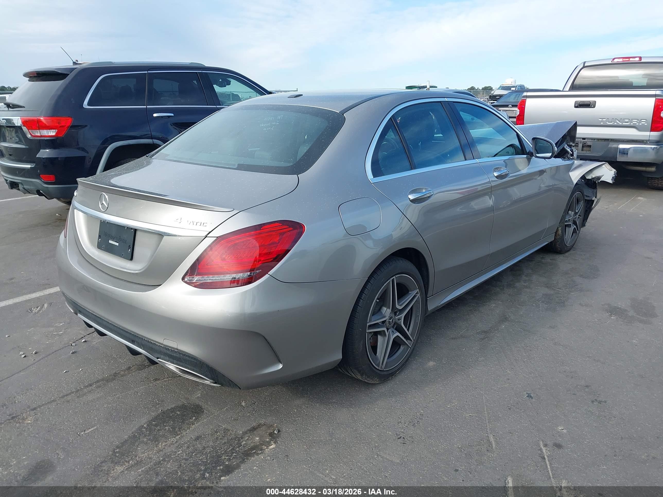 MERCEDES-BENZ C image 4