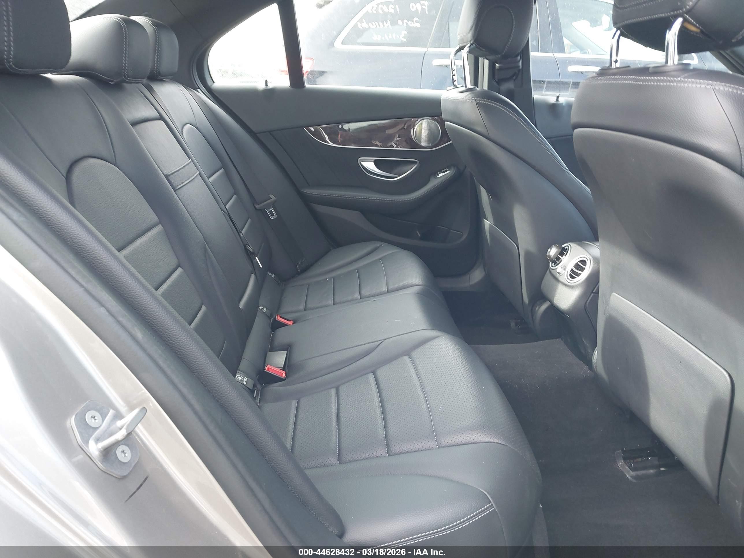 MERCEDES-BENZ C image 8