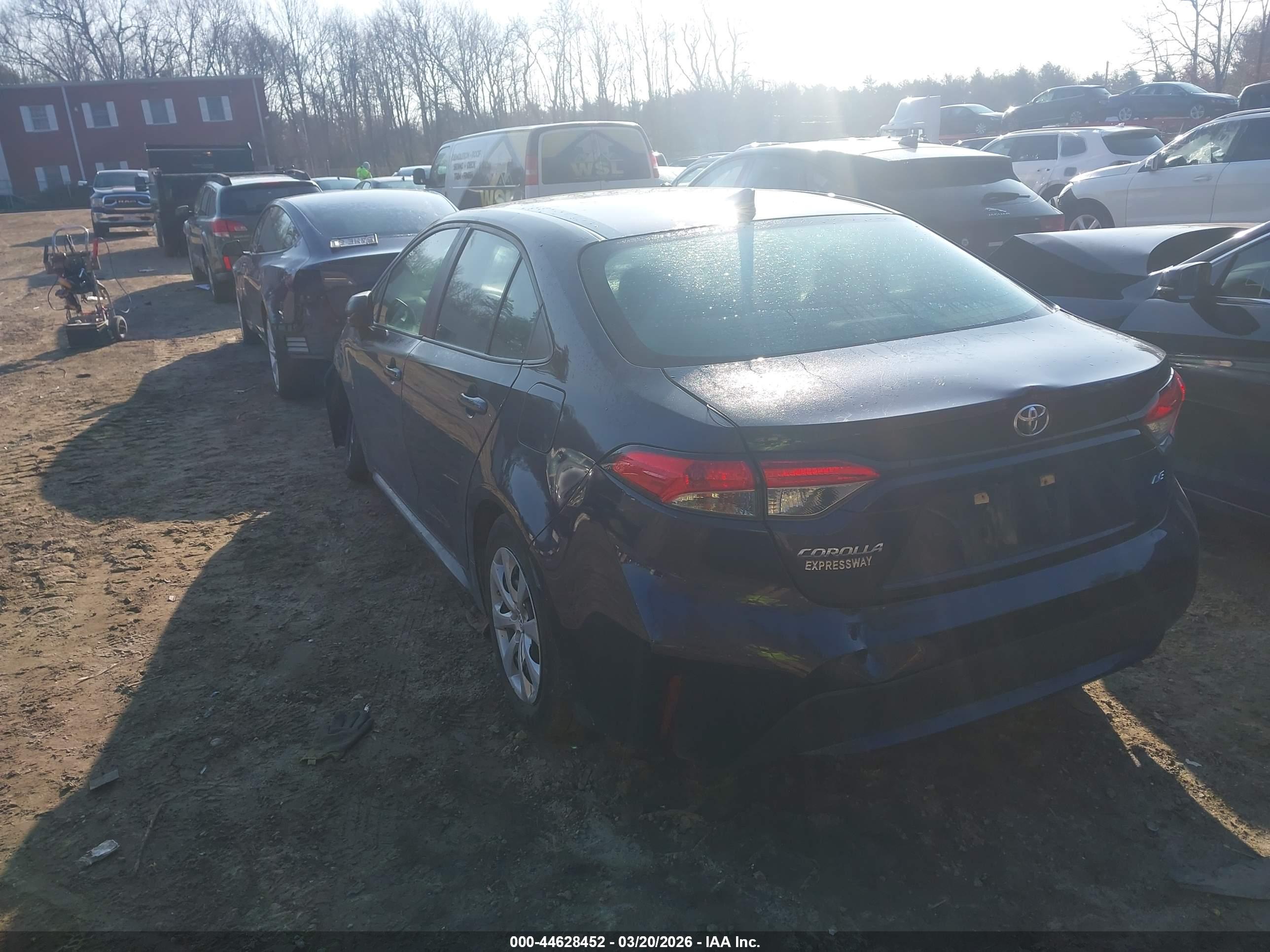 TOYOTA COROLLA image 3