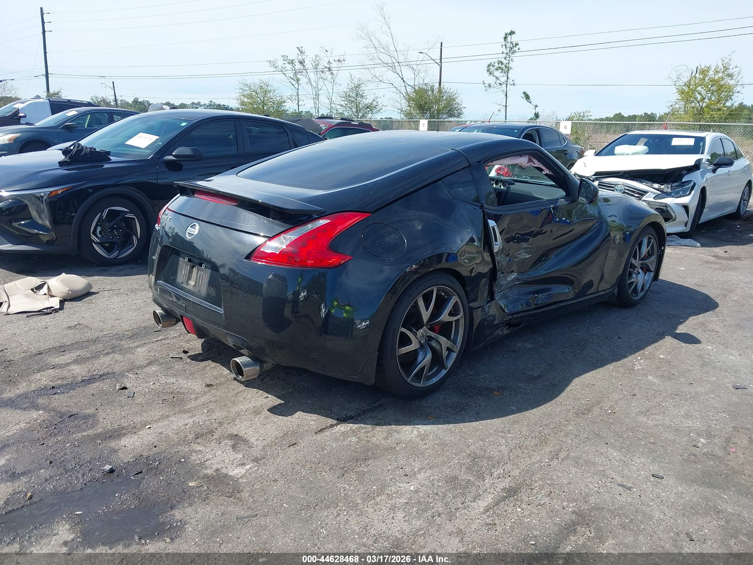 NISSAN 370Z image 4