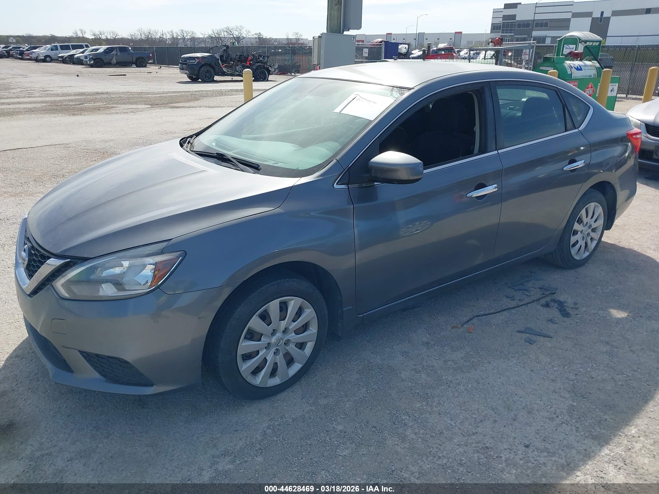 NISSAN SENTRA image 2