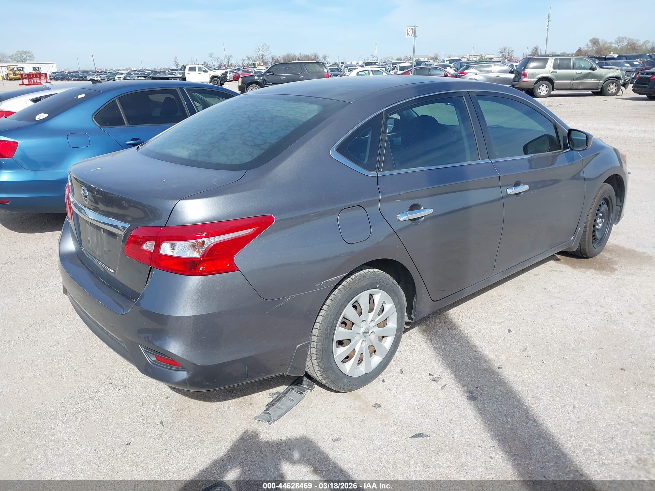 NISSAN SENTRA image 4