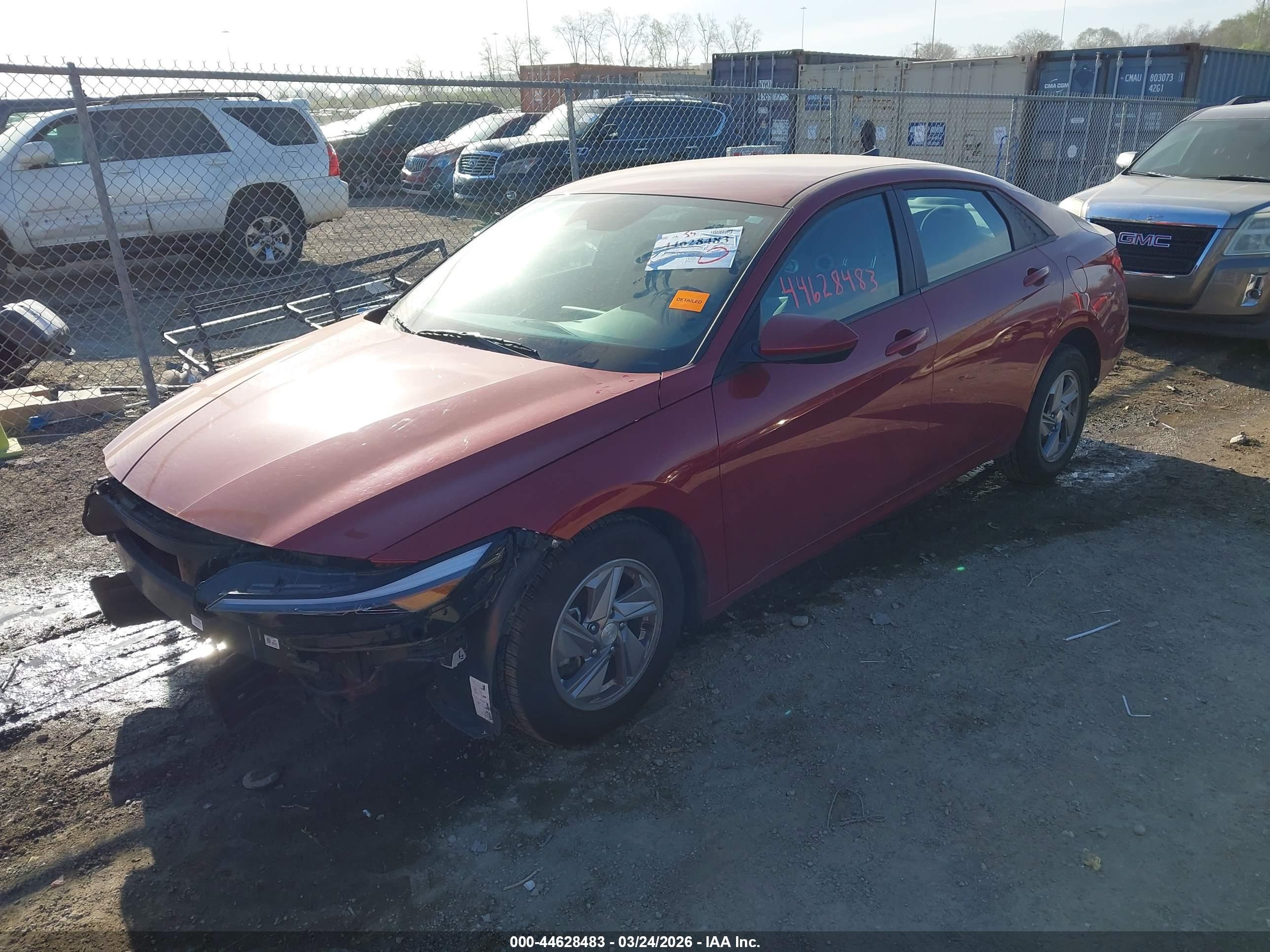 HYUNDAI ELANTRA image 2