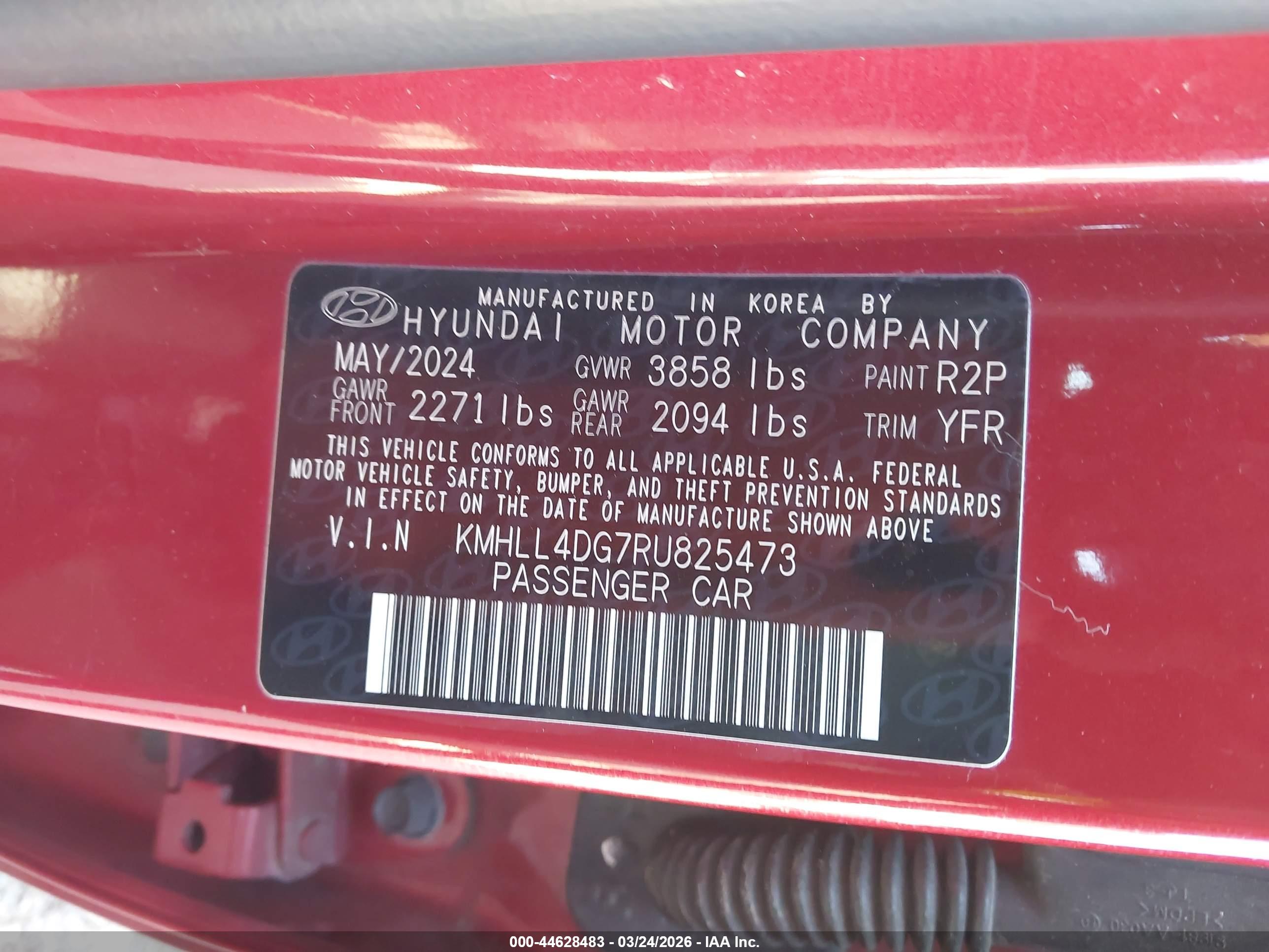 HYUNDAI ELANTRA image 9