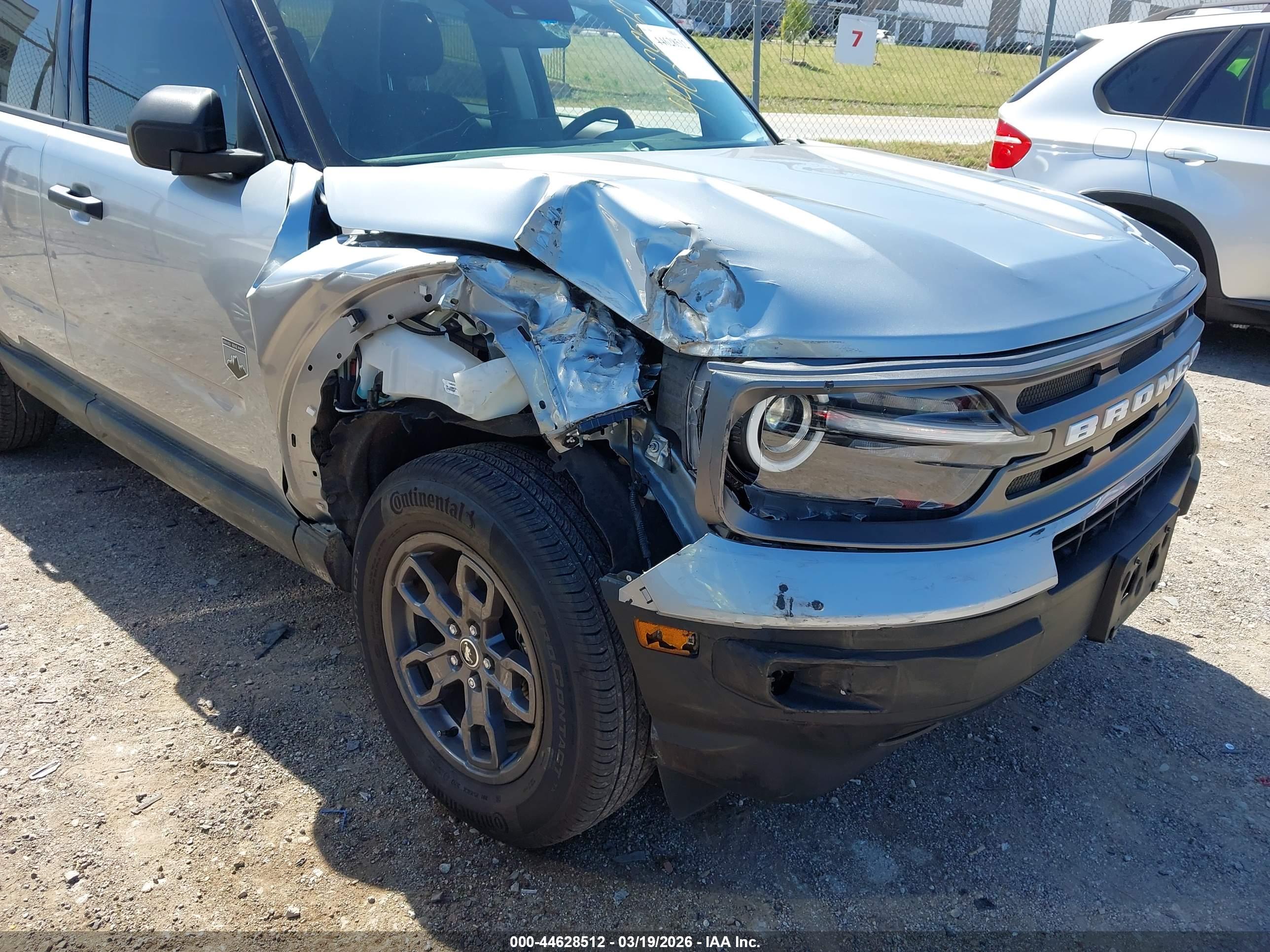 FORD BRONCO image 6