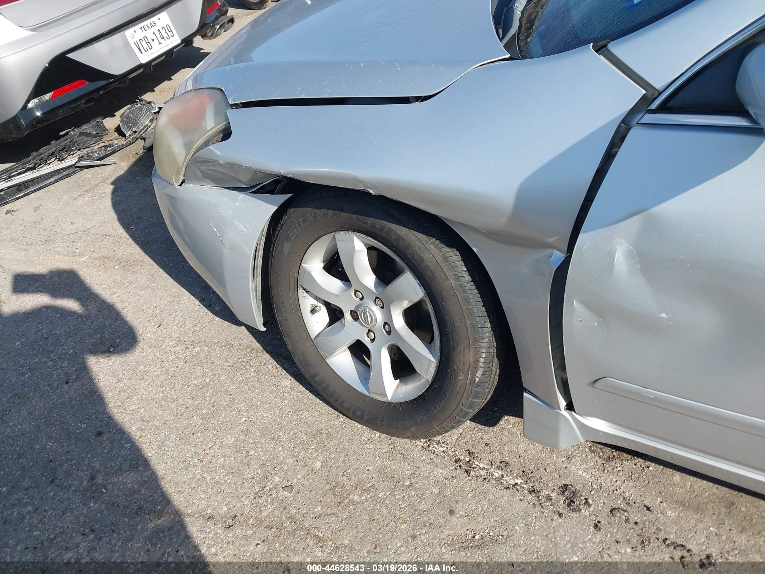NISSAN ALTIMA image 6