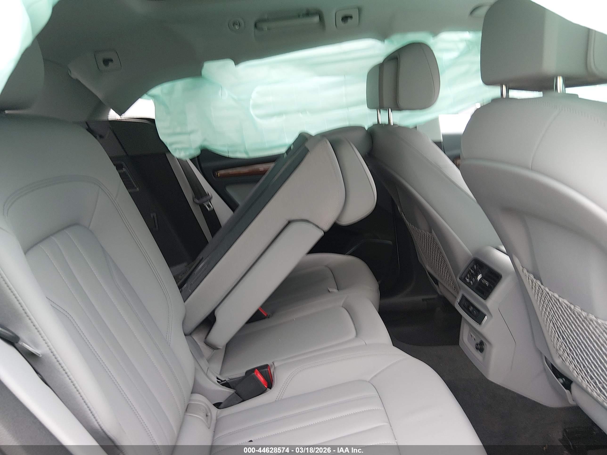 AUDI Q5 image 8