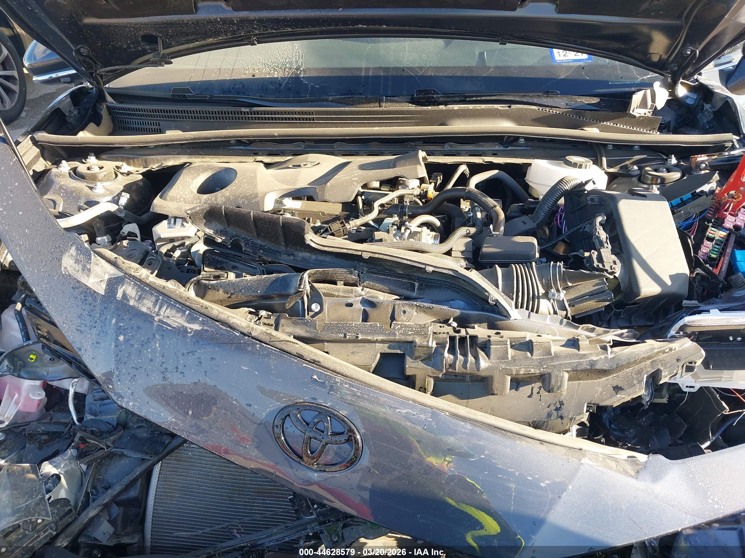 TOYOTA CAMRY image 10