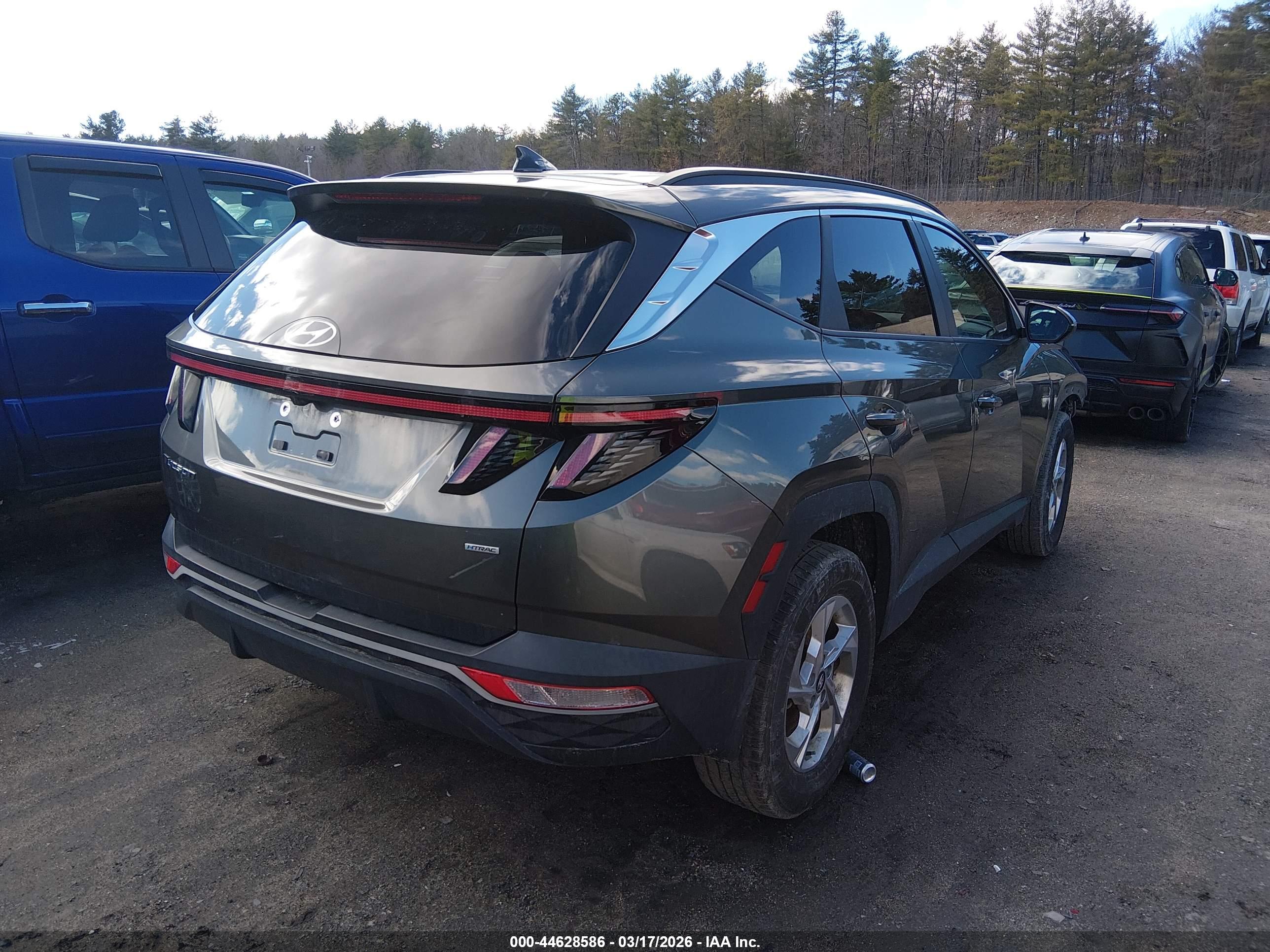 HYUNDAI TUCSON image 4