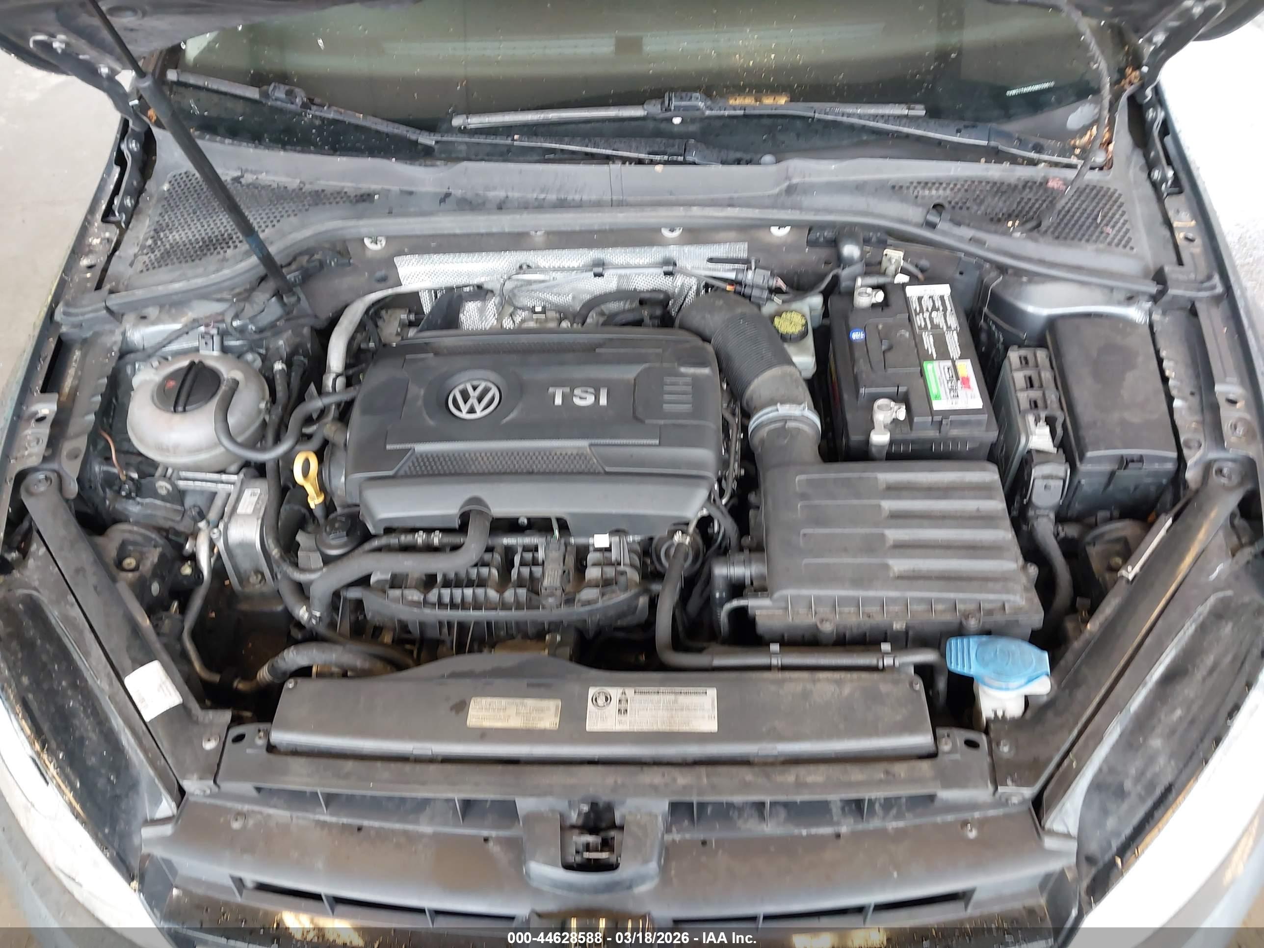VOLKSWAGEN GOLF image 10