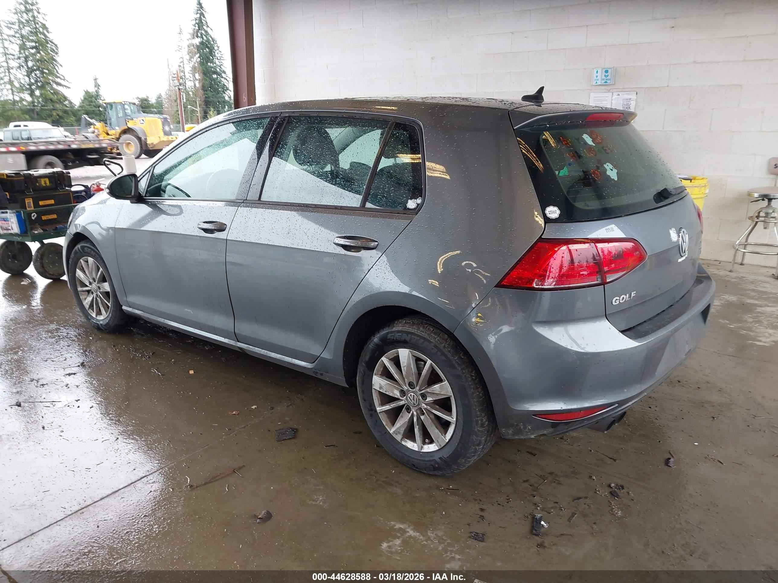 VOLKSWAGEN GOLF image 3