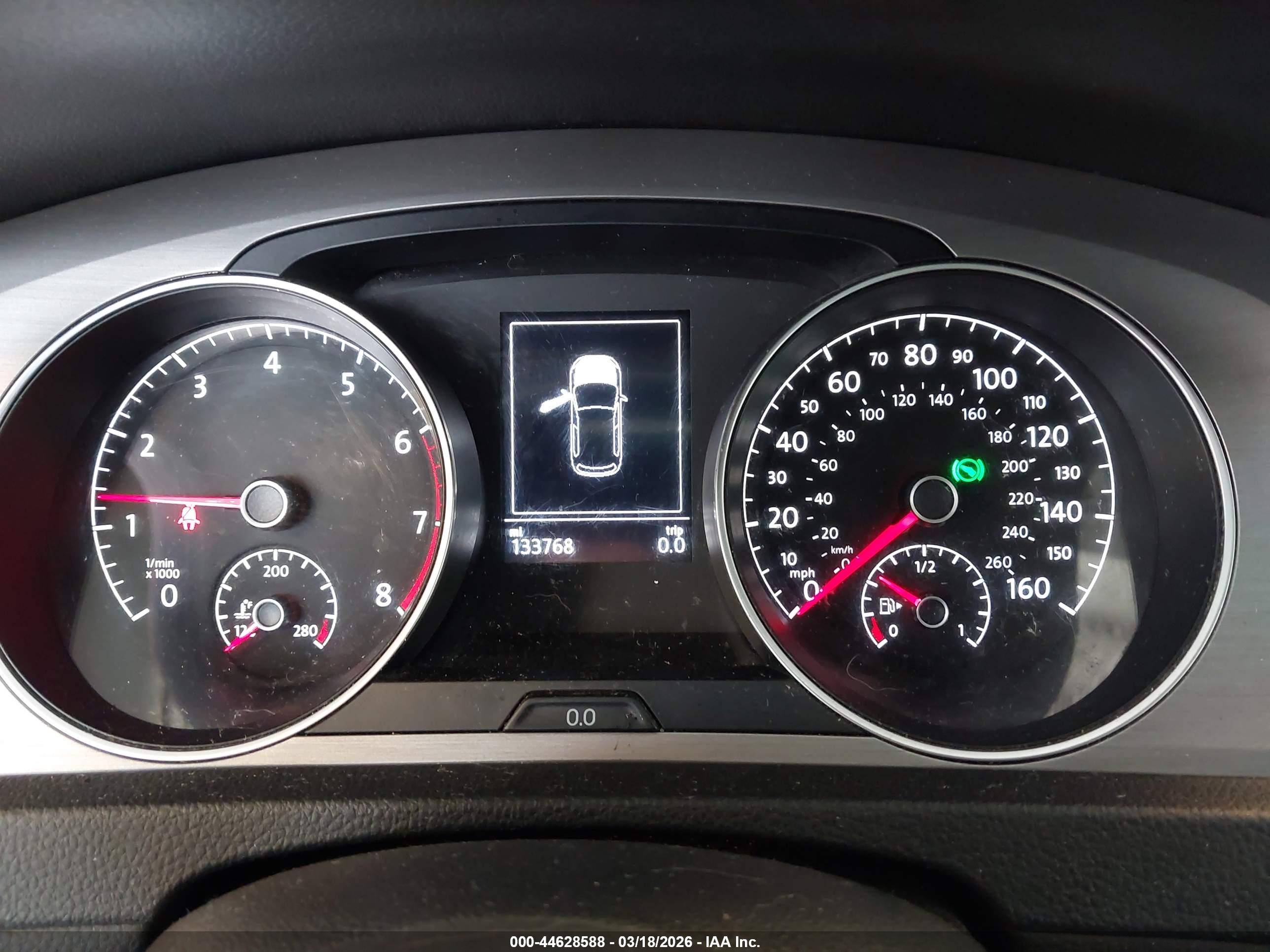 VOLKSWAGEN GOLF image 7