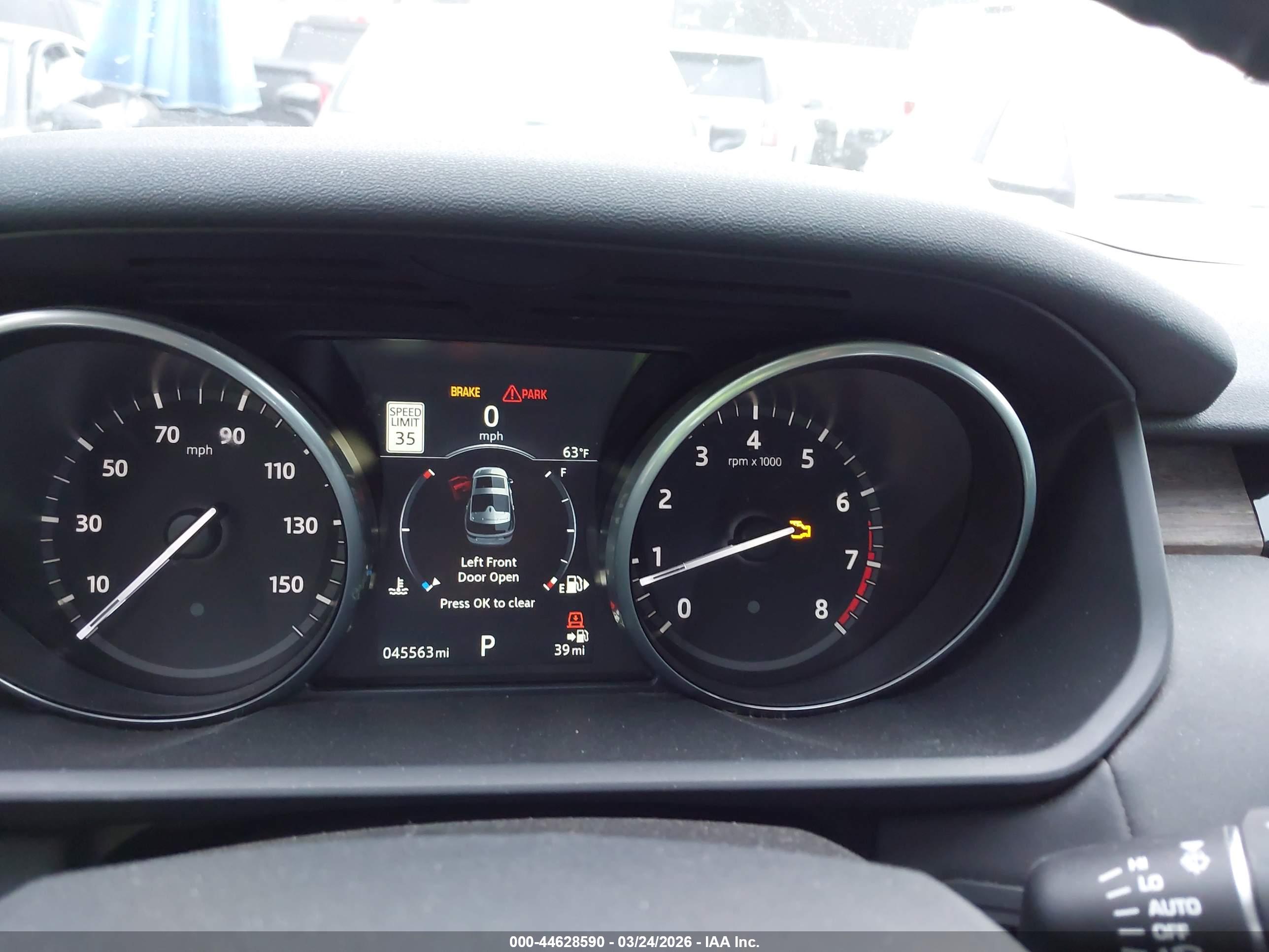 LAND ROVER image 7