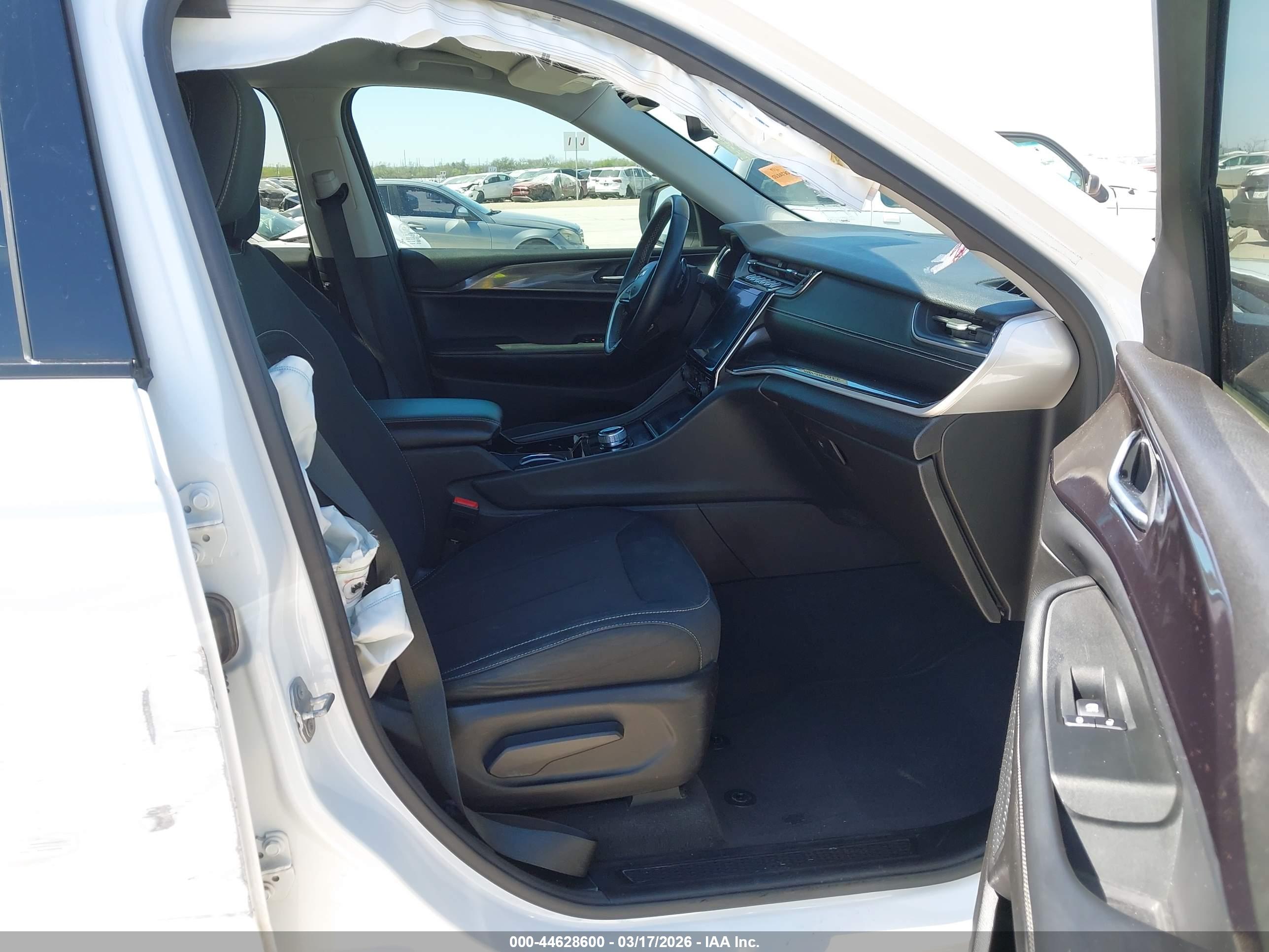 JEEP GRAND image 5