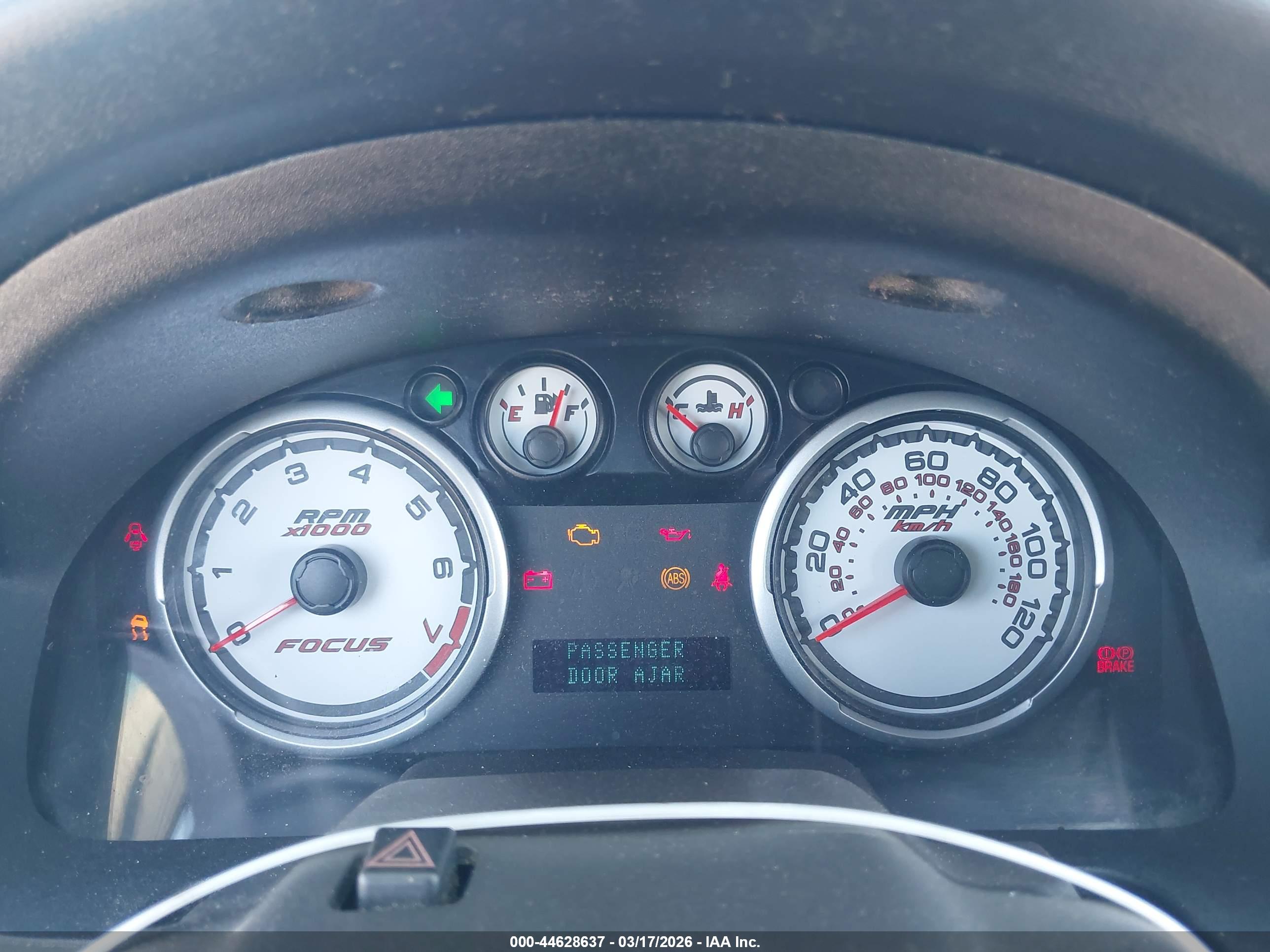 FORD FOCUS image 7
