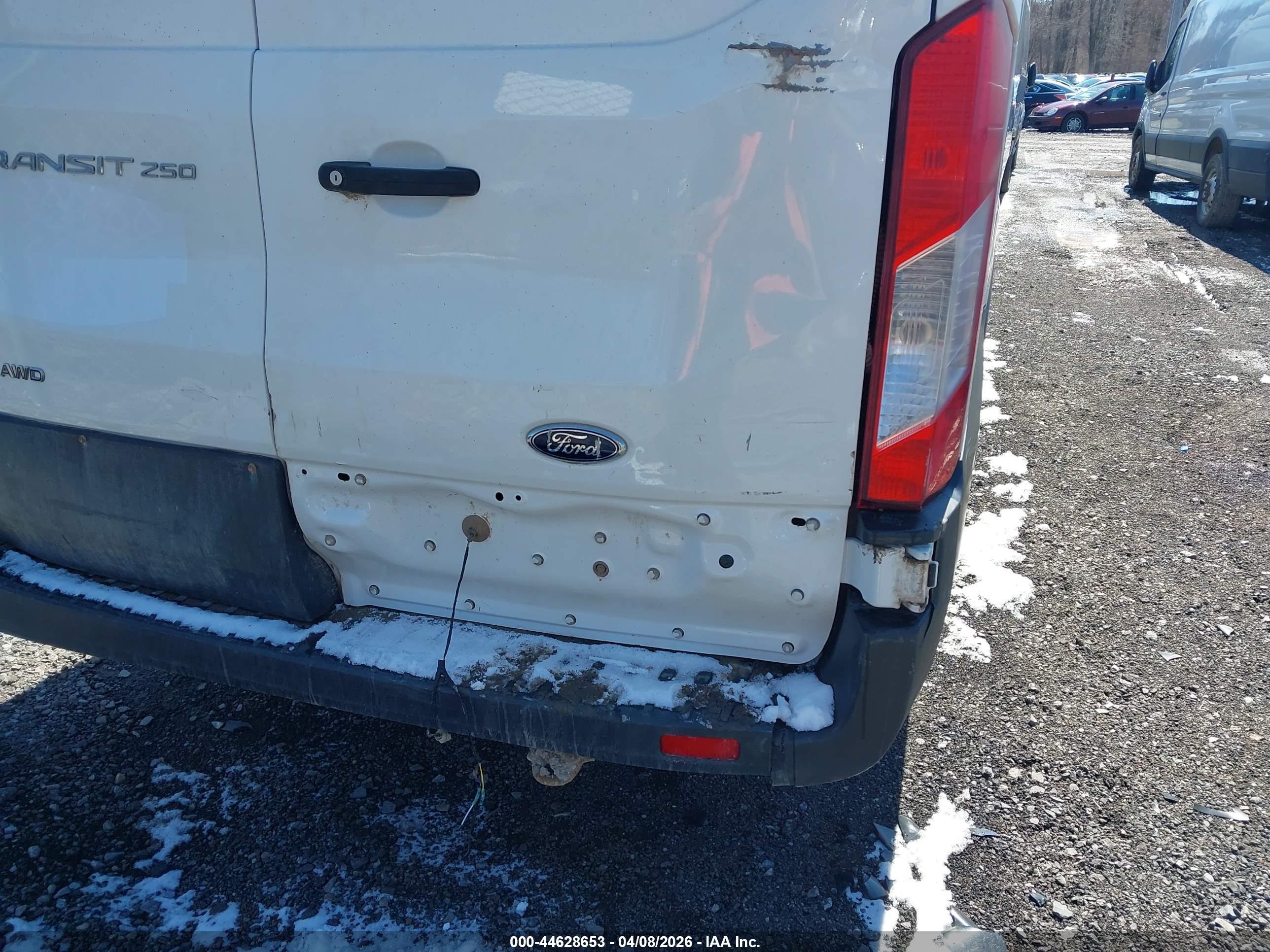 FORD TRANSIT-250 image 6