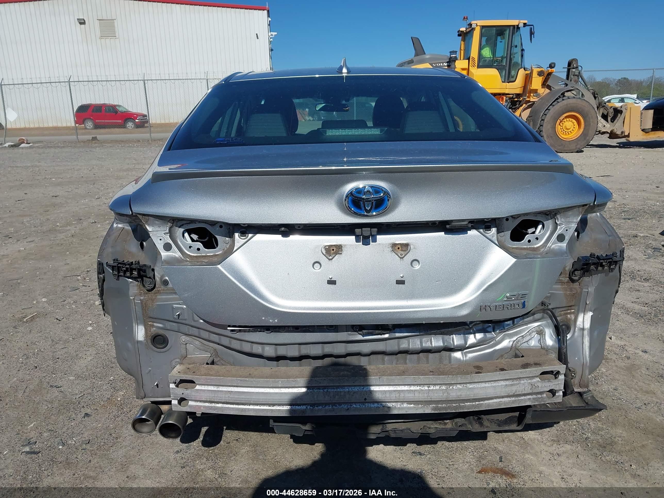 TOYOTA CAMRY image 6