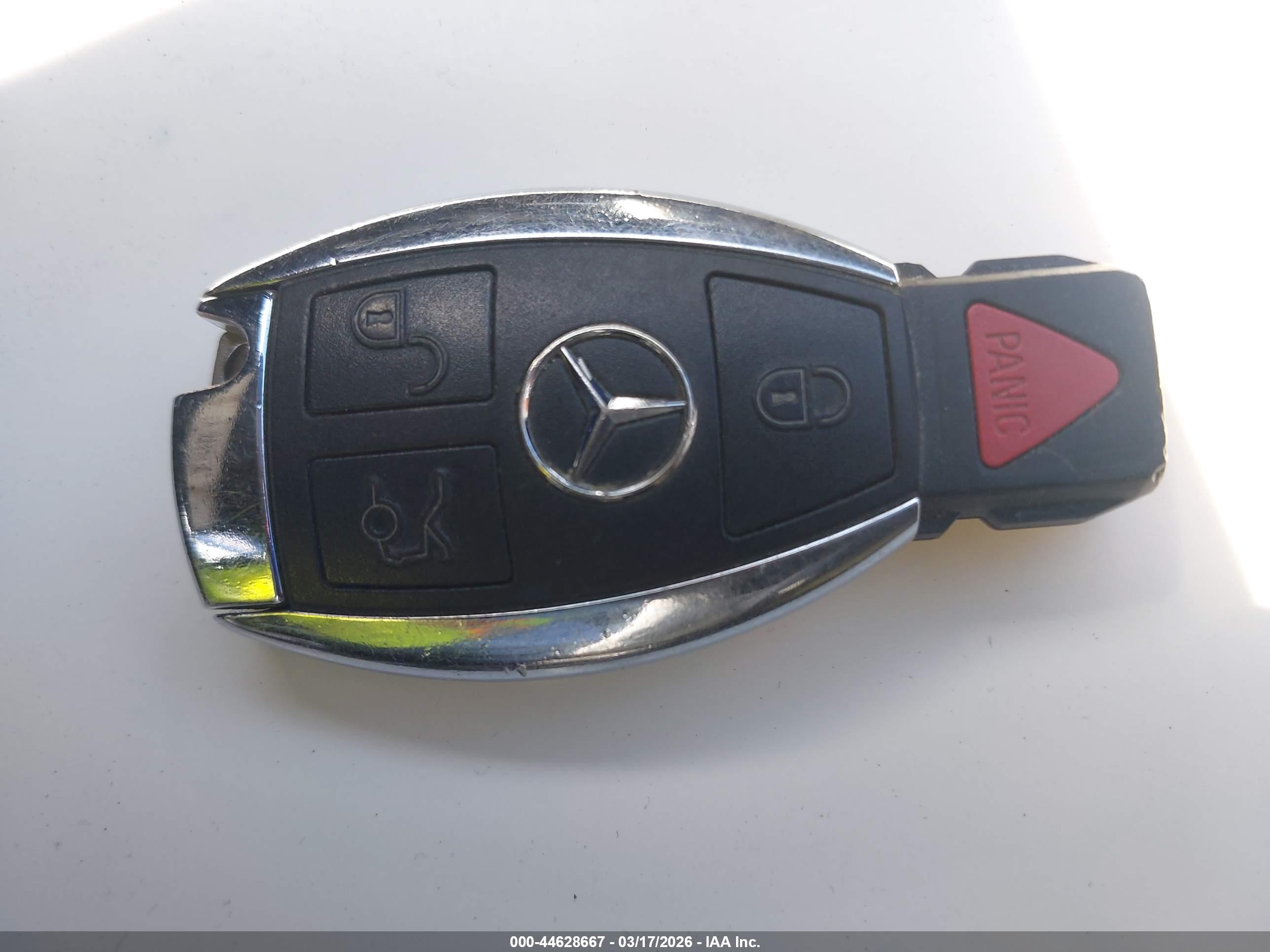 MERCEDES-BENZ C image 11