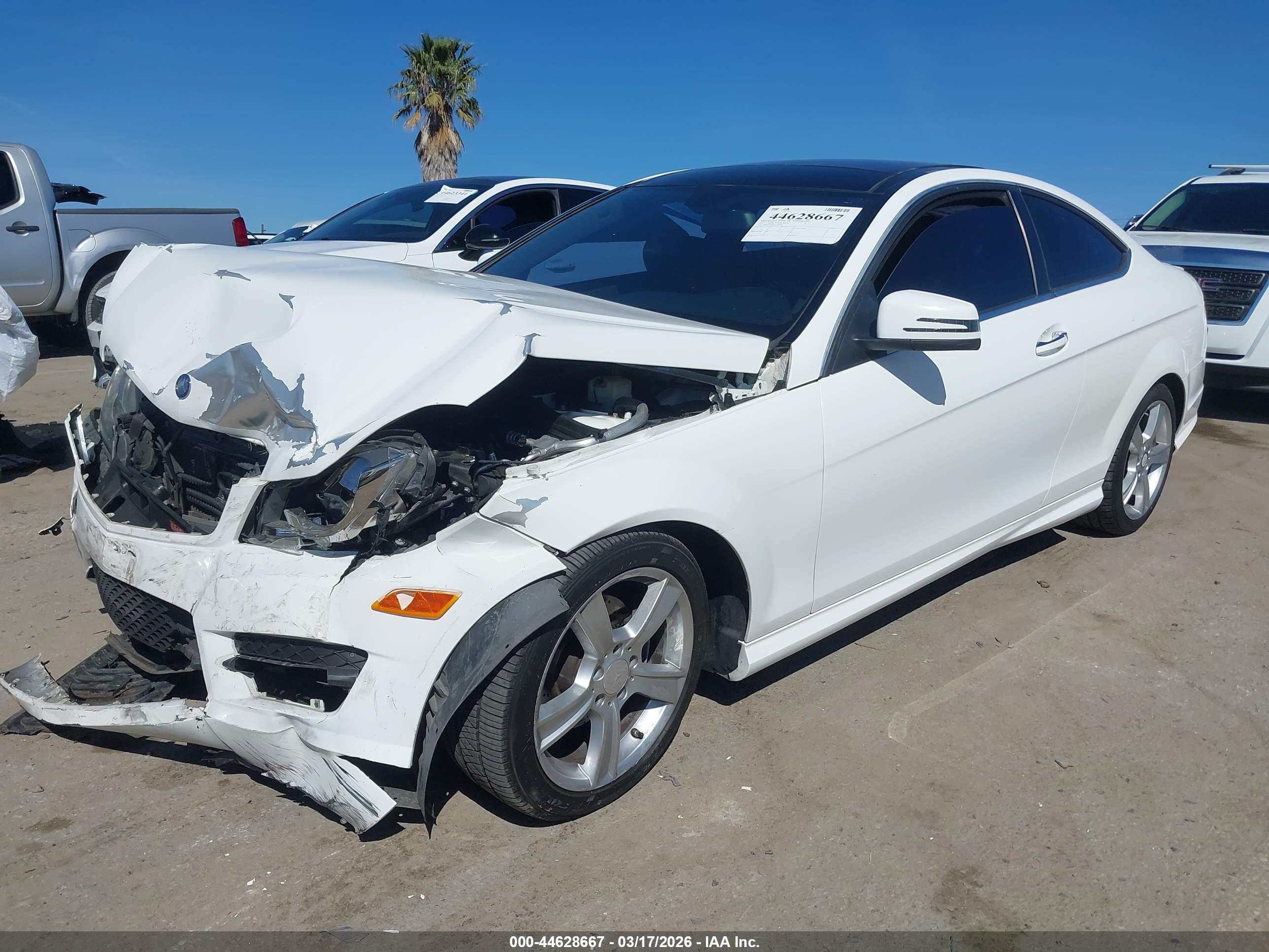 MERCEDES-BENZ C image 2
