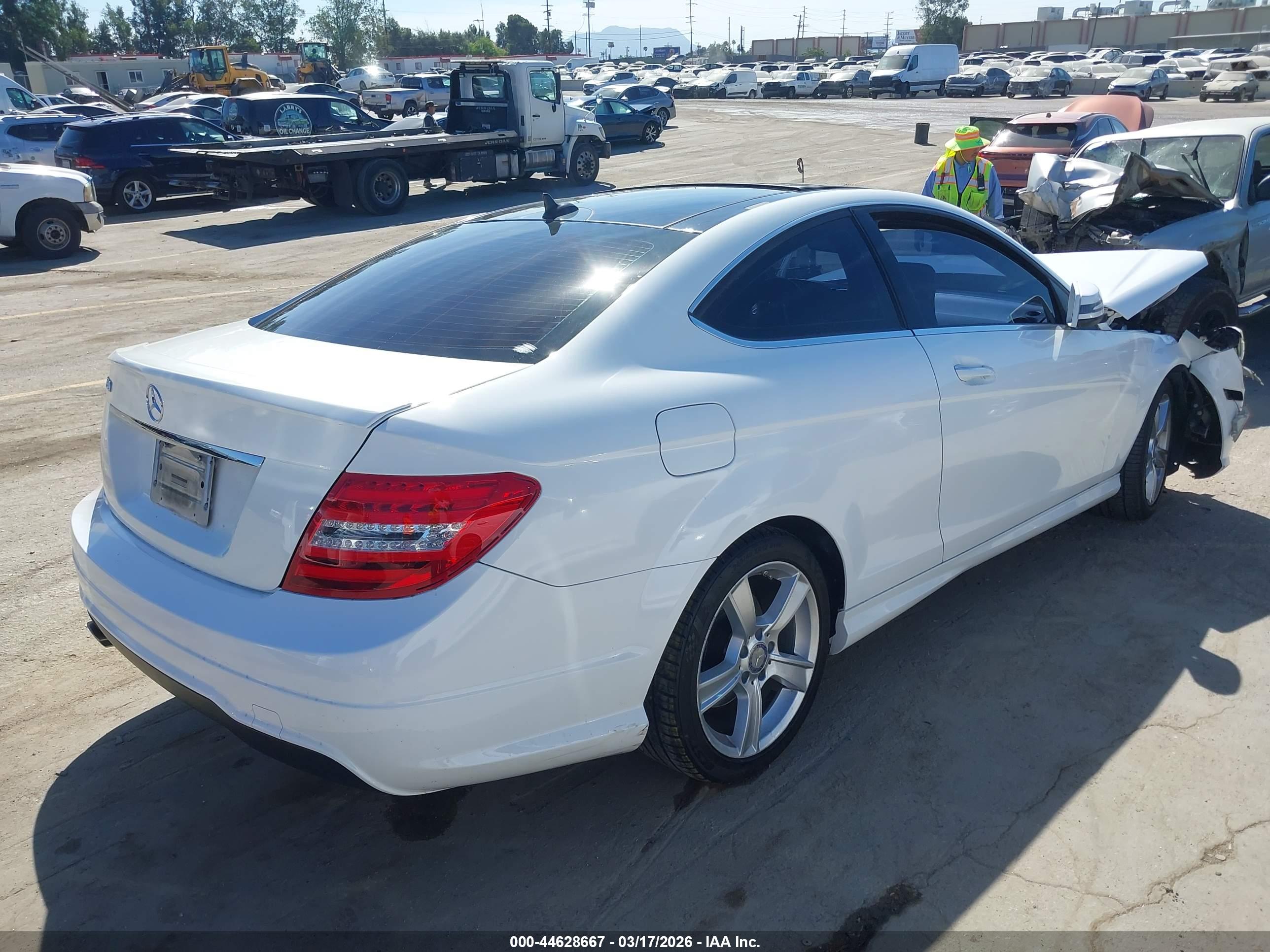 MERCEDES-BENZ C image 4