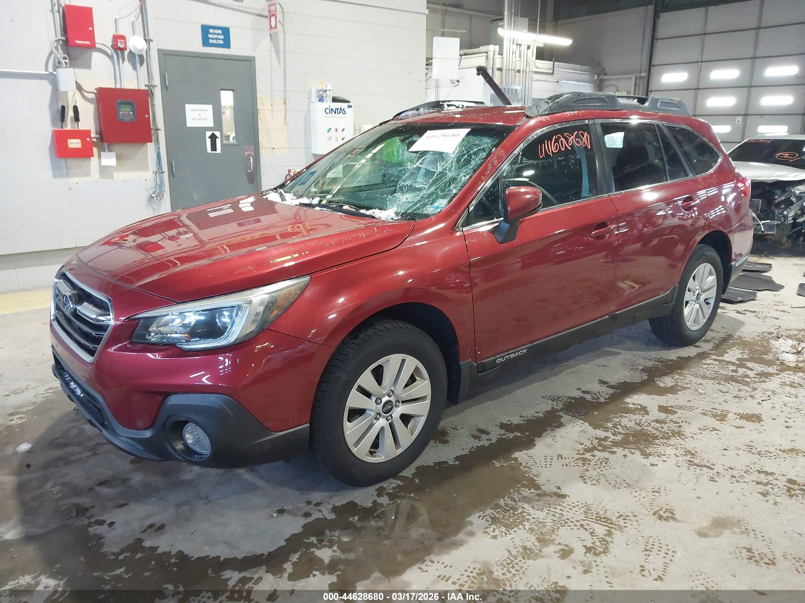 SUBARU OUTBACK image 2