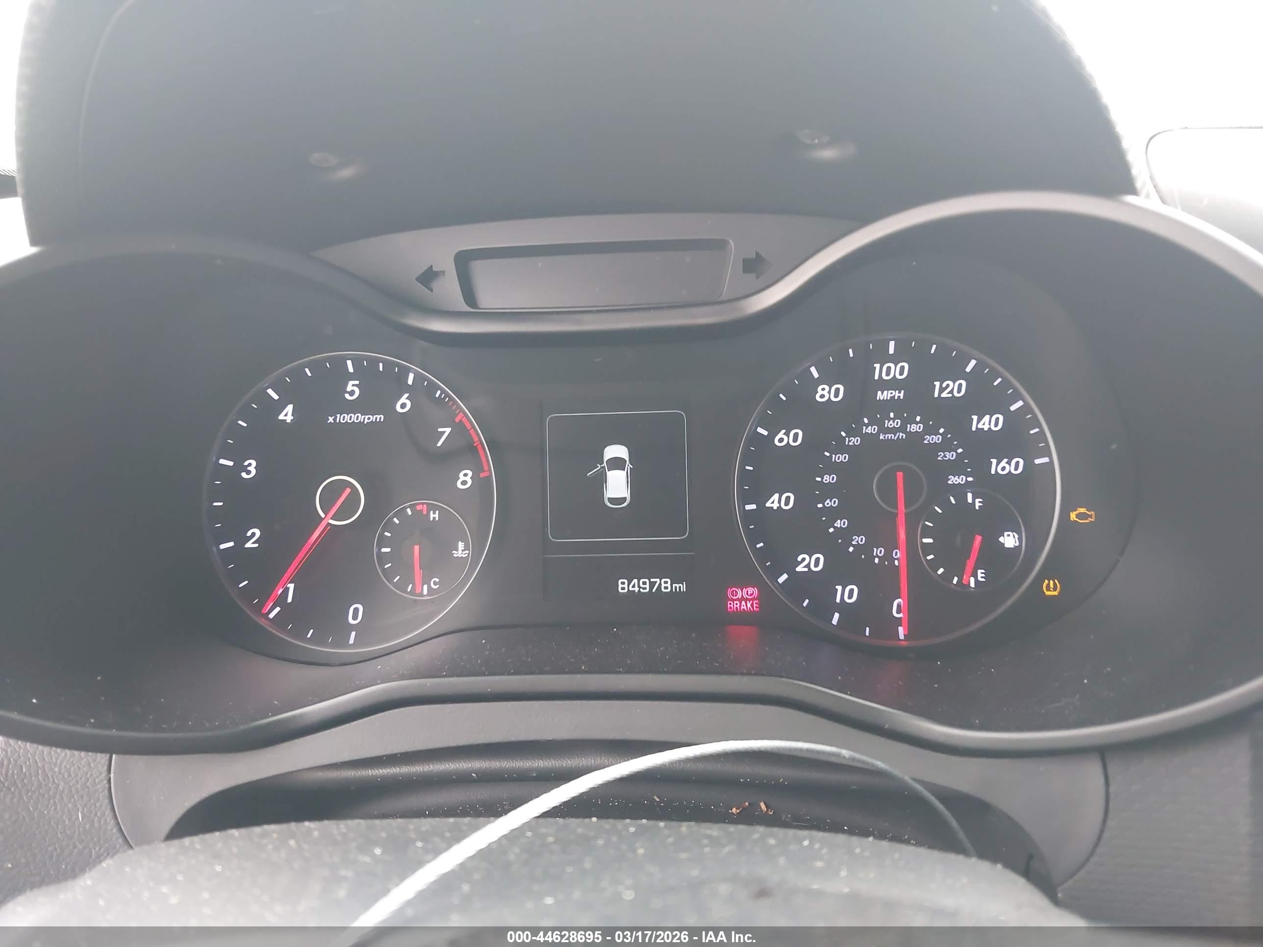 HYUNDAI VELOSTER image 7