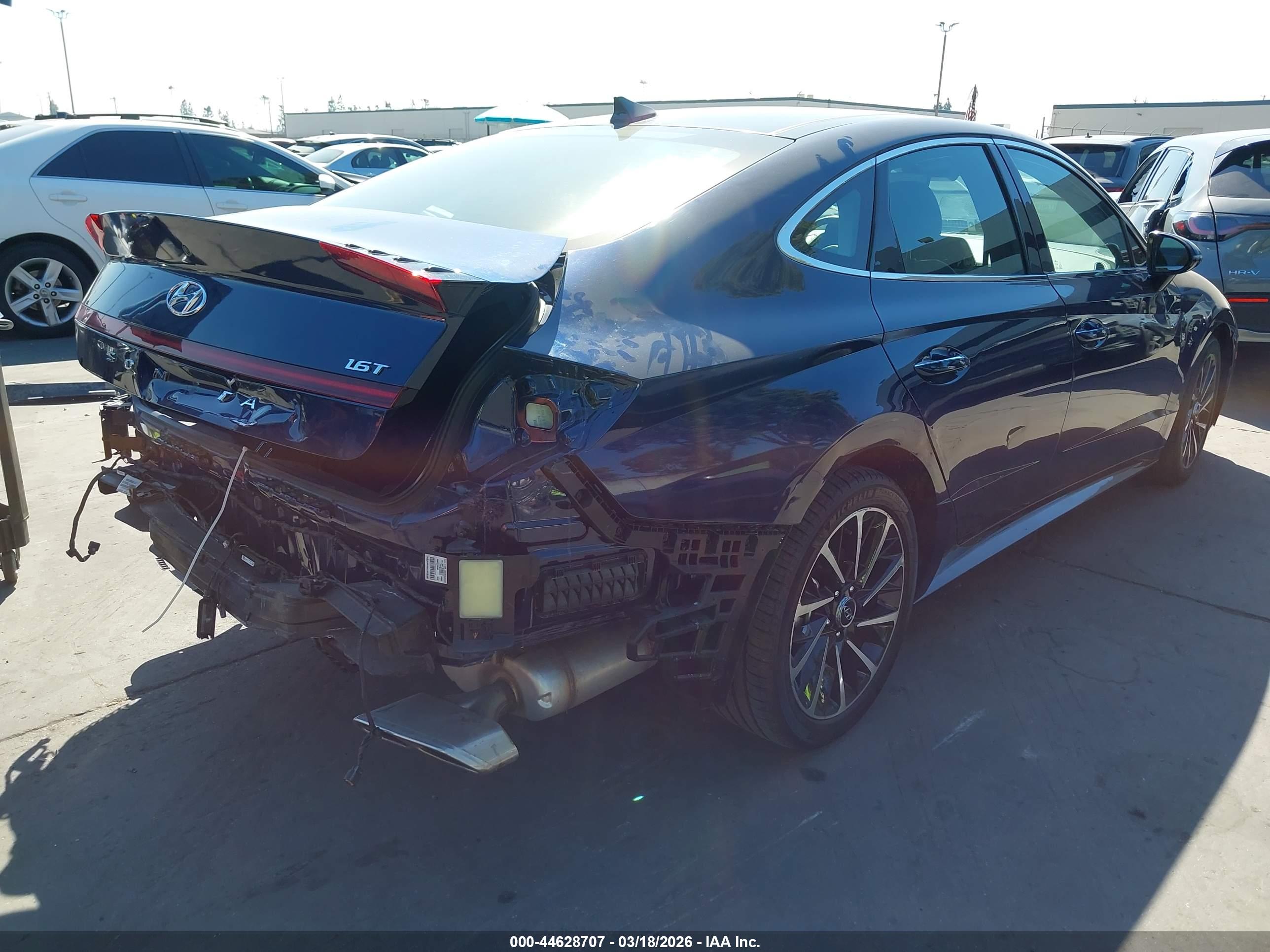 HYUNDAI SONATA image 4