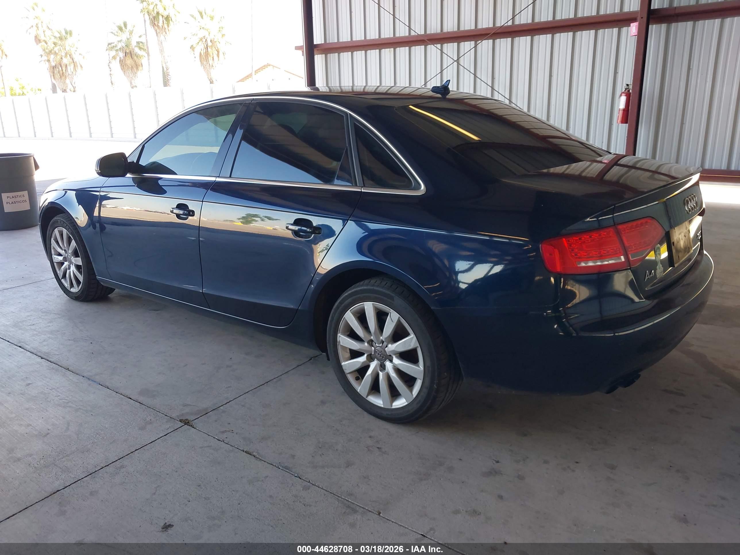 AUDI A4 image 3