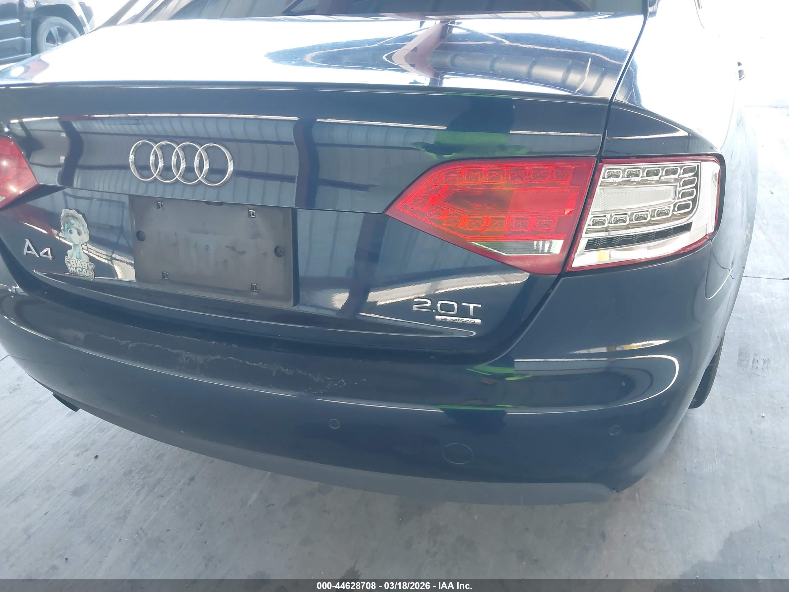 AUDI A4 image 6