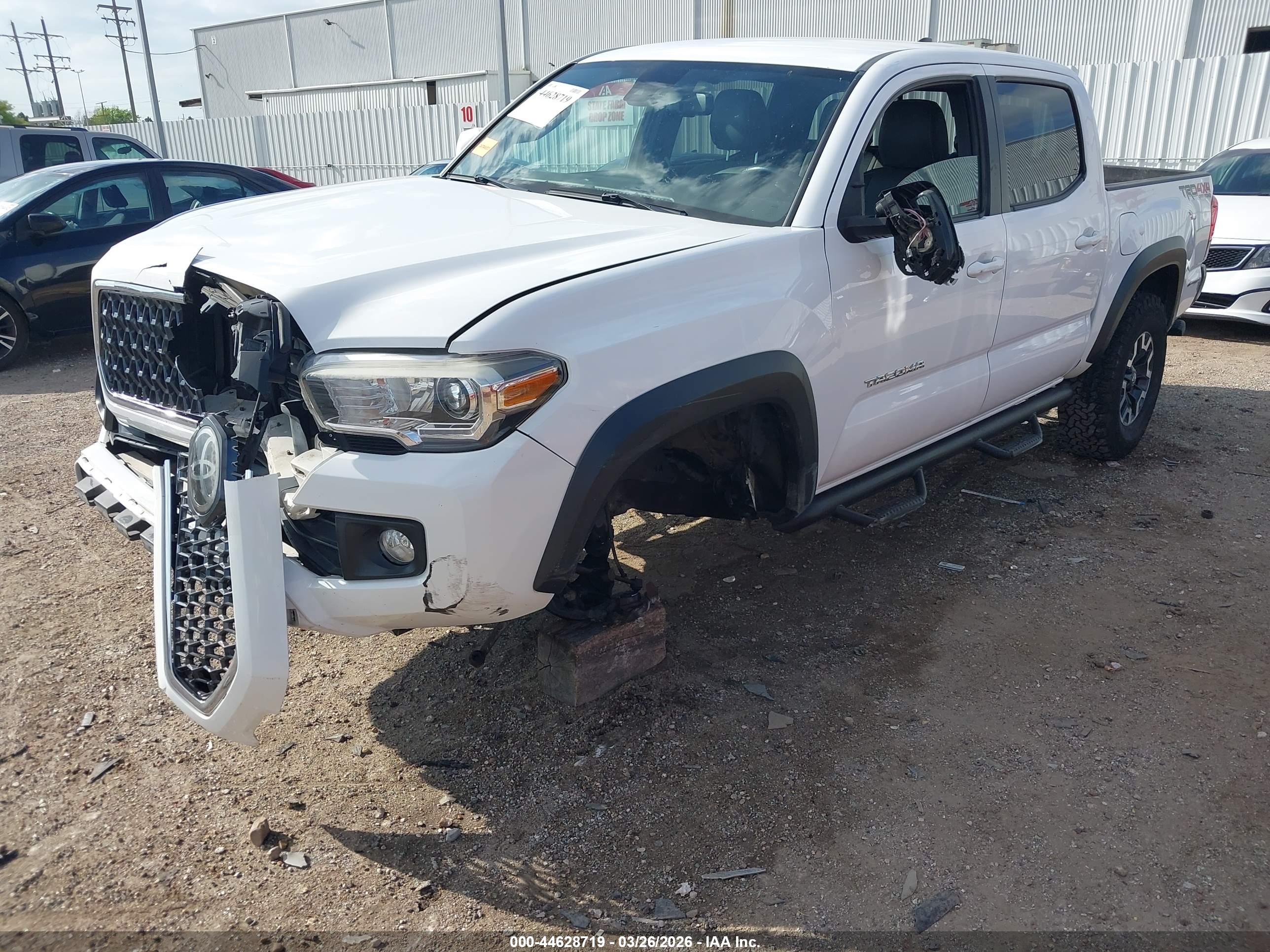 TOYOTA TACOMA image 2