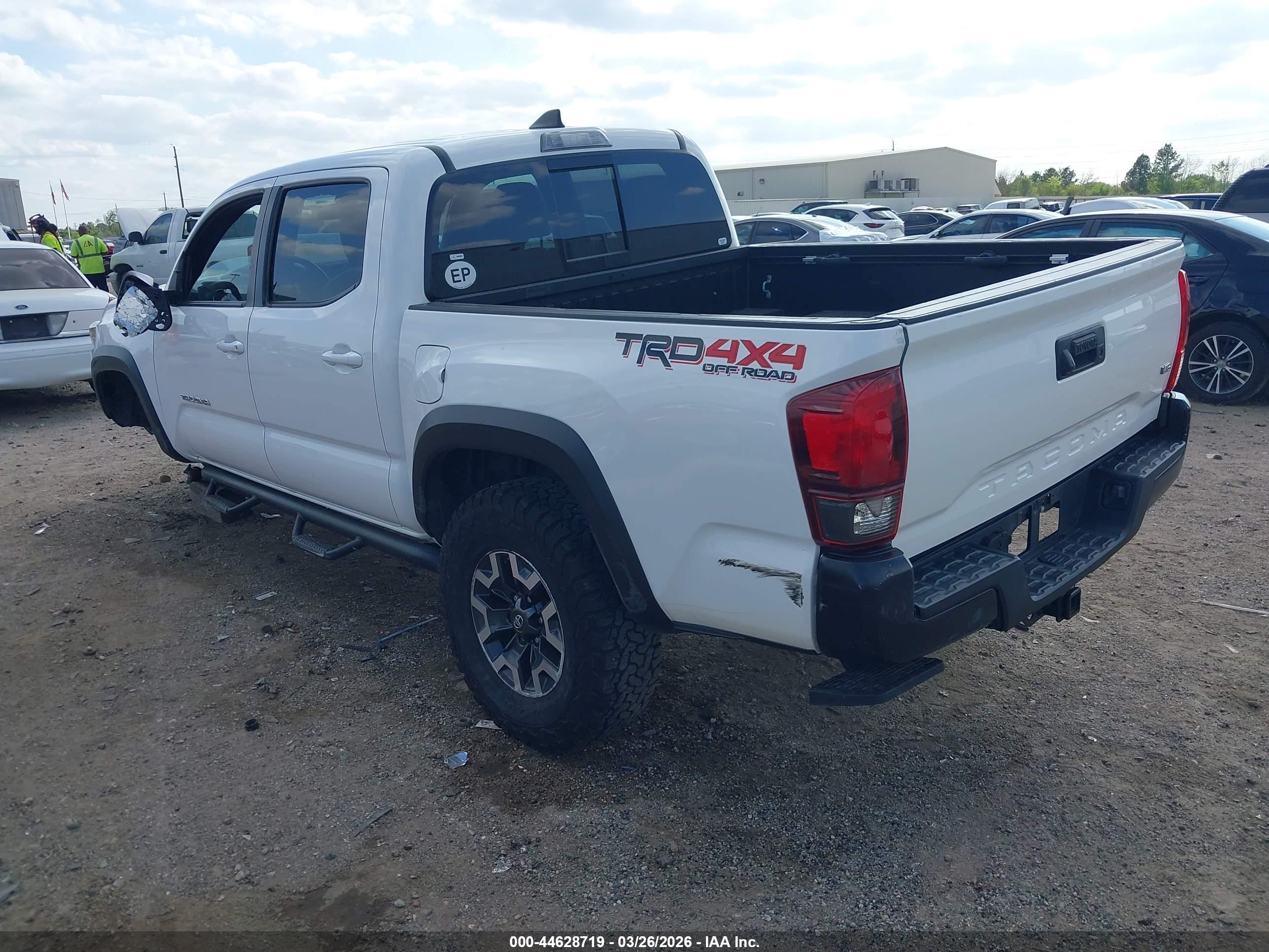 TOYOTA TACOMA image 3