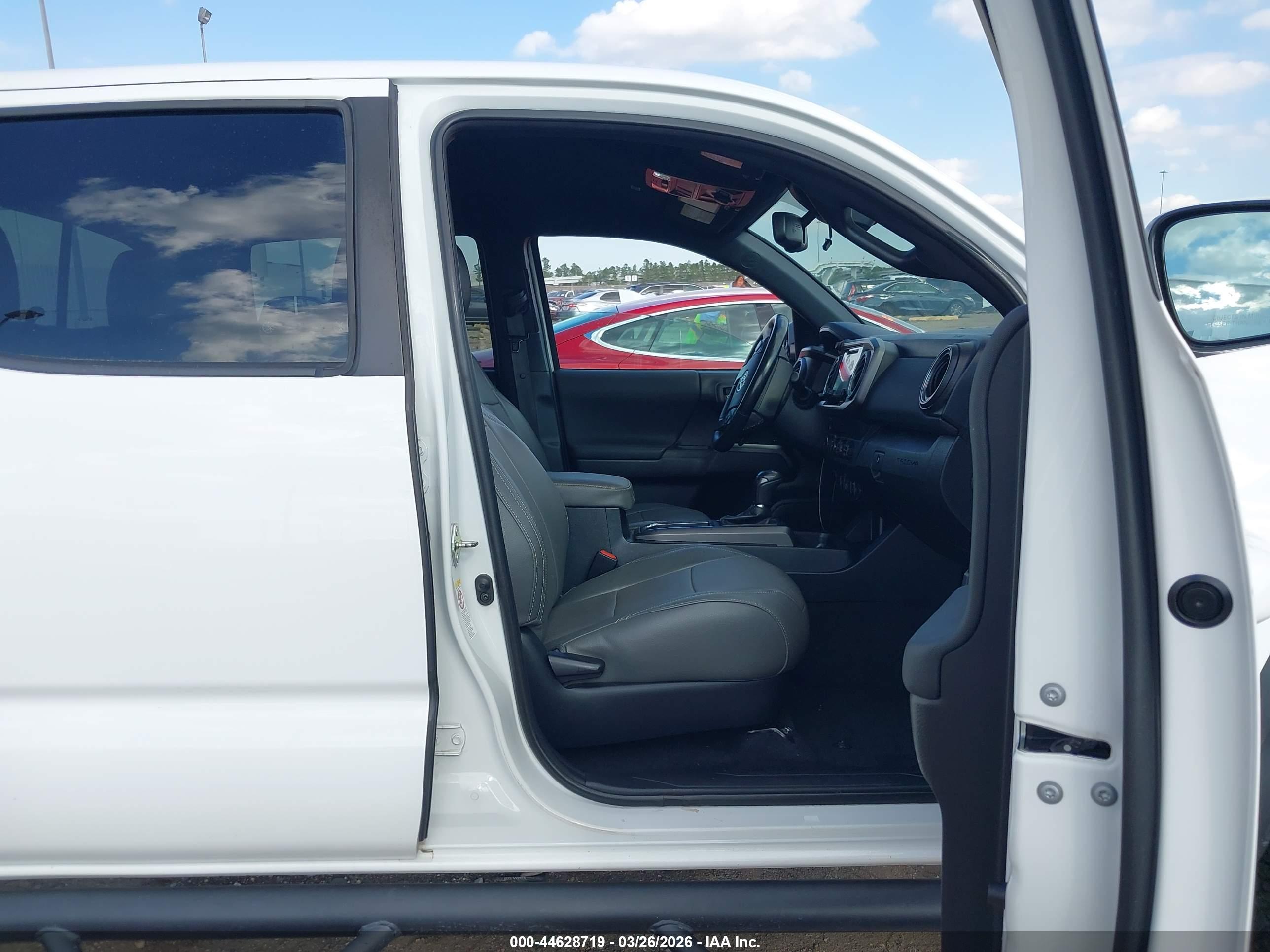 TOYOTA TACOMA image 5