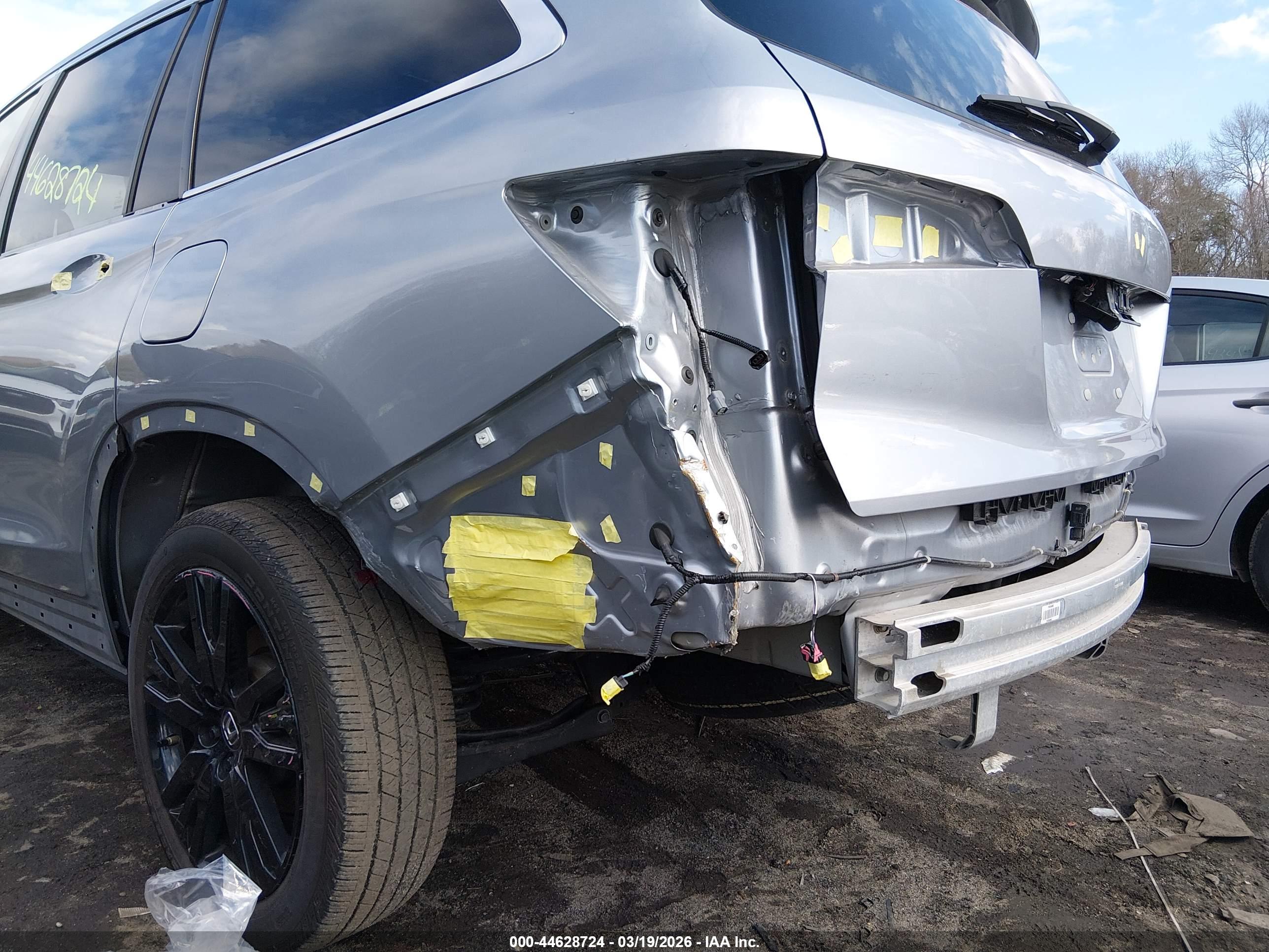 HONDA PILOT image 6