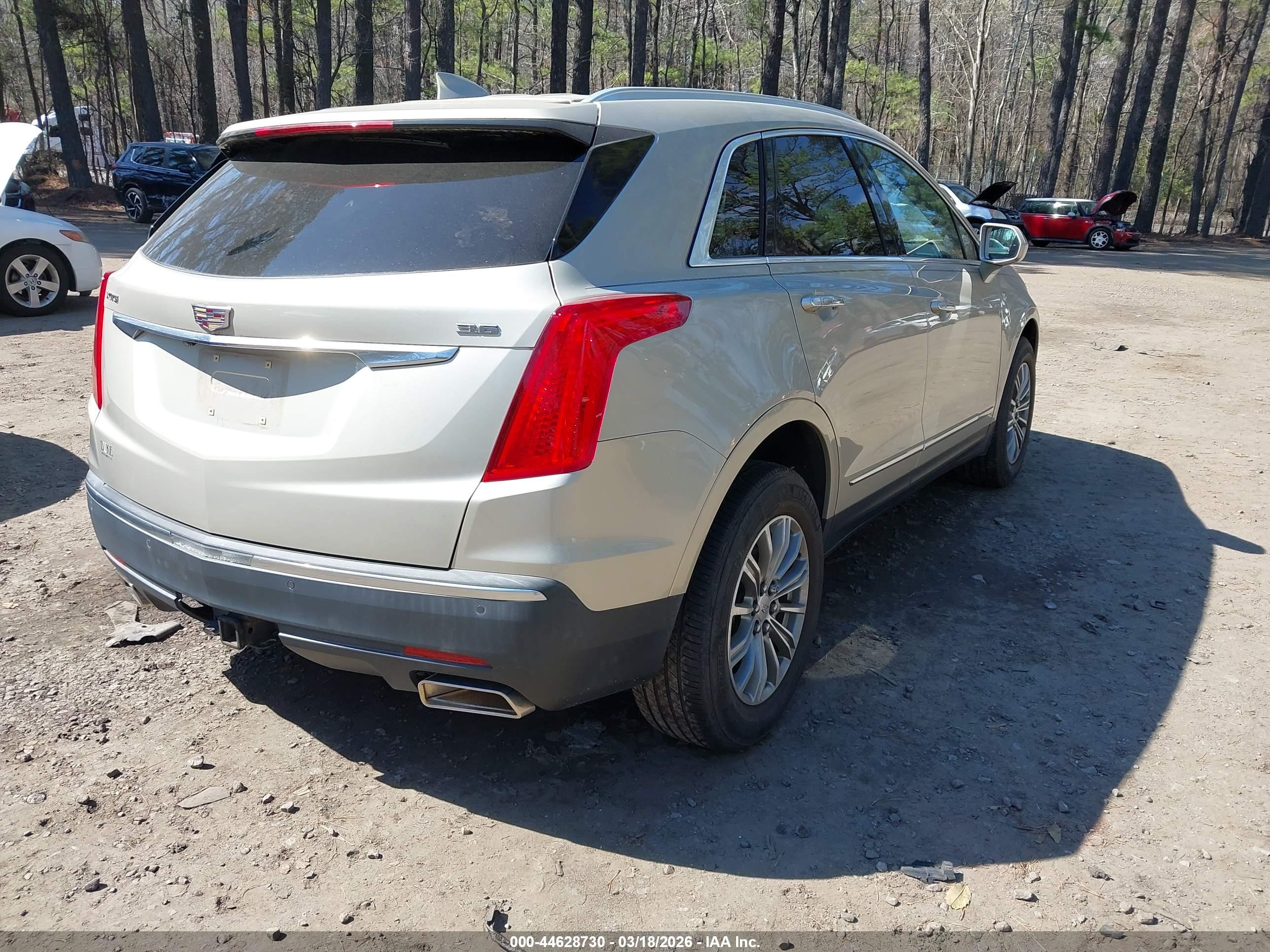 CADILLAC XT5 image 4