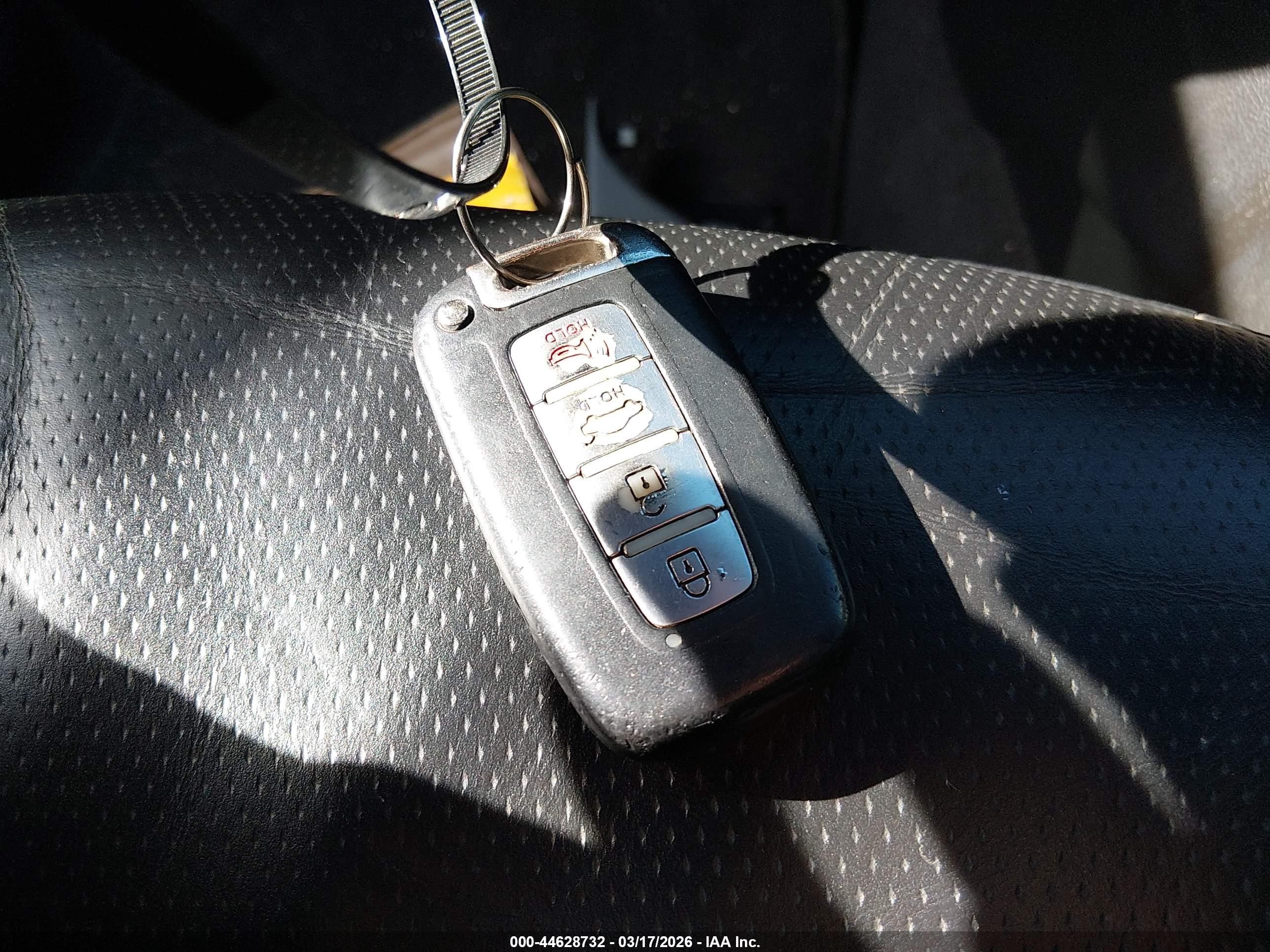 HYUNDAI SONATA image 11
