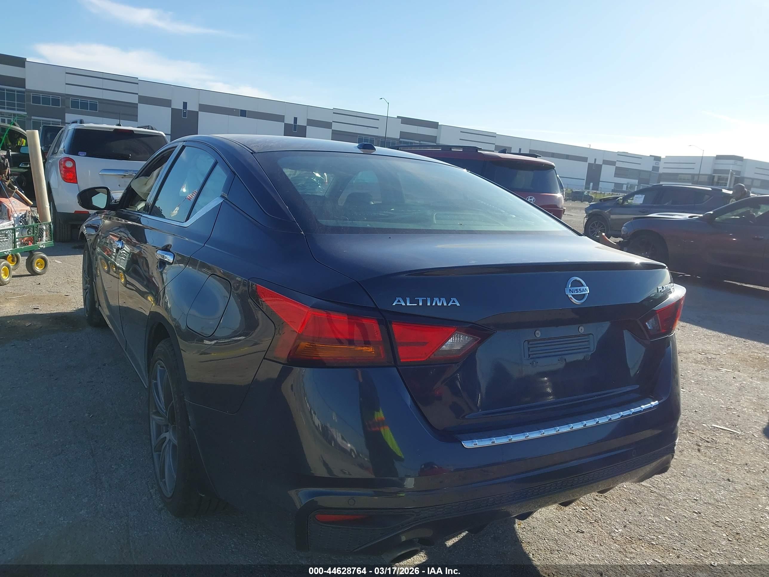 NISSAN ALTIMA image 3