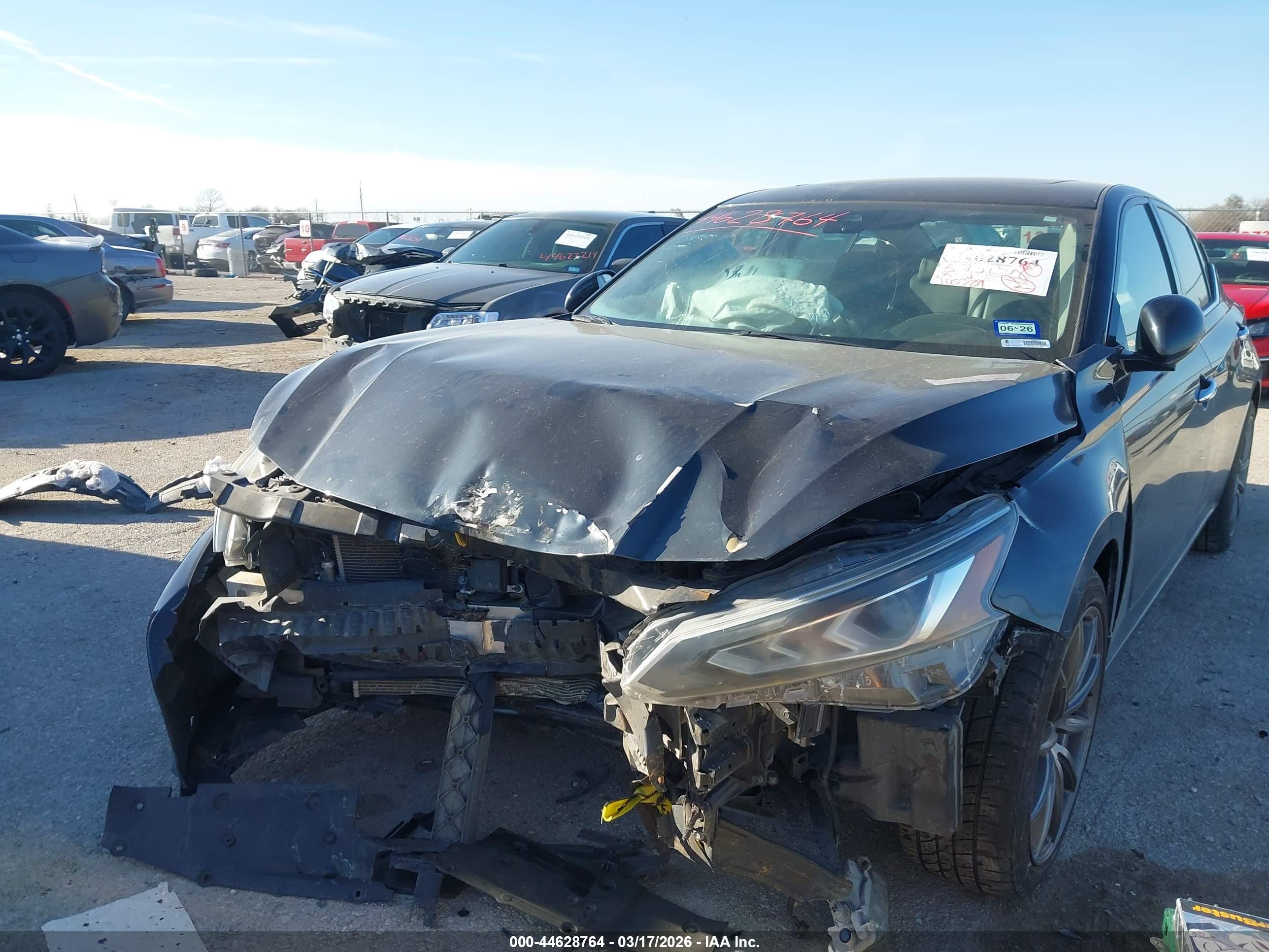 NISSAN ALTIMA image 6