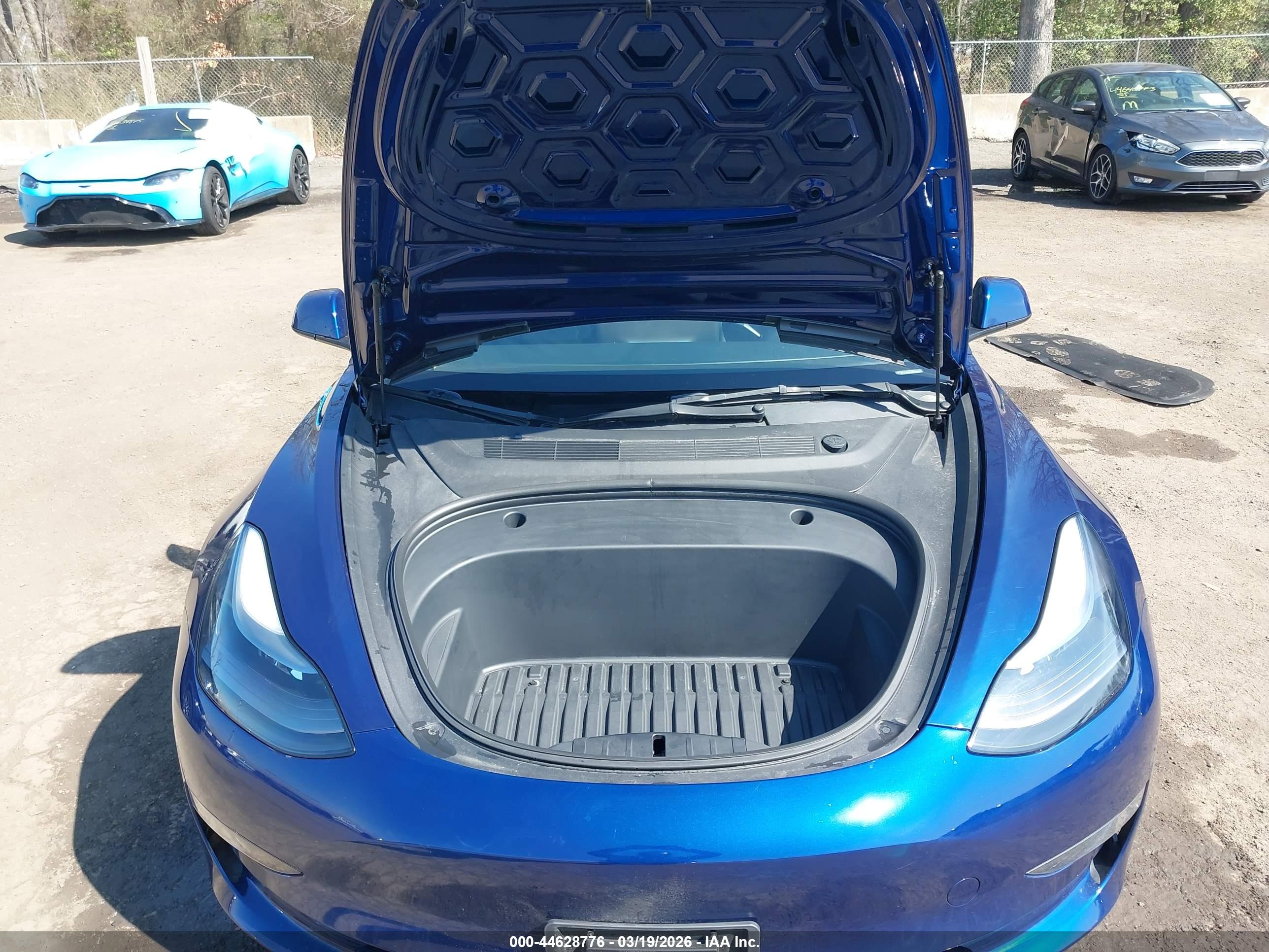 TESLA MODEL image 10