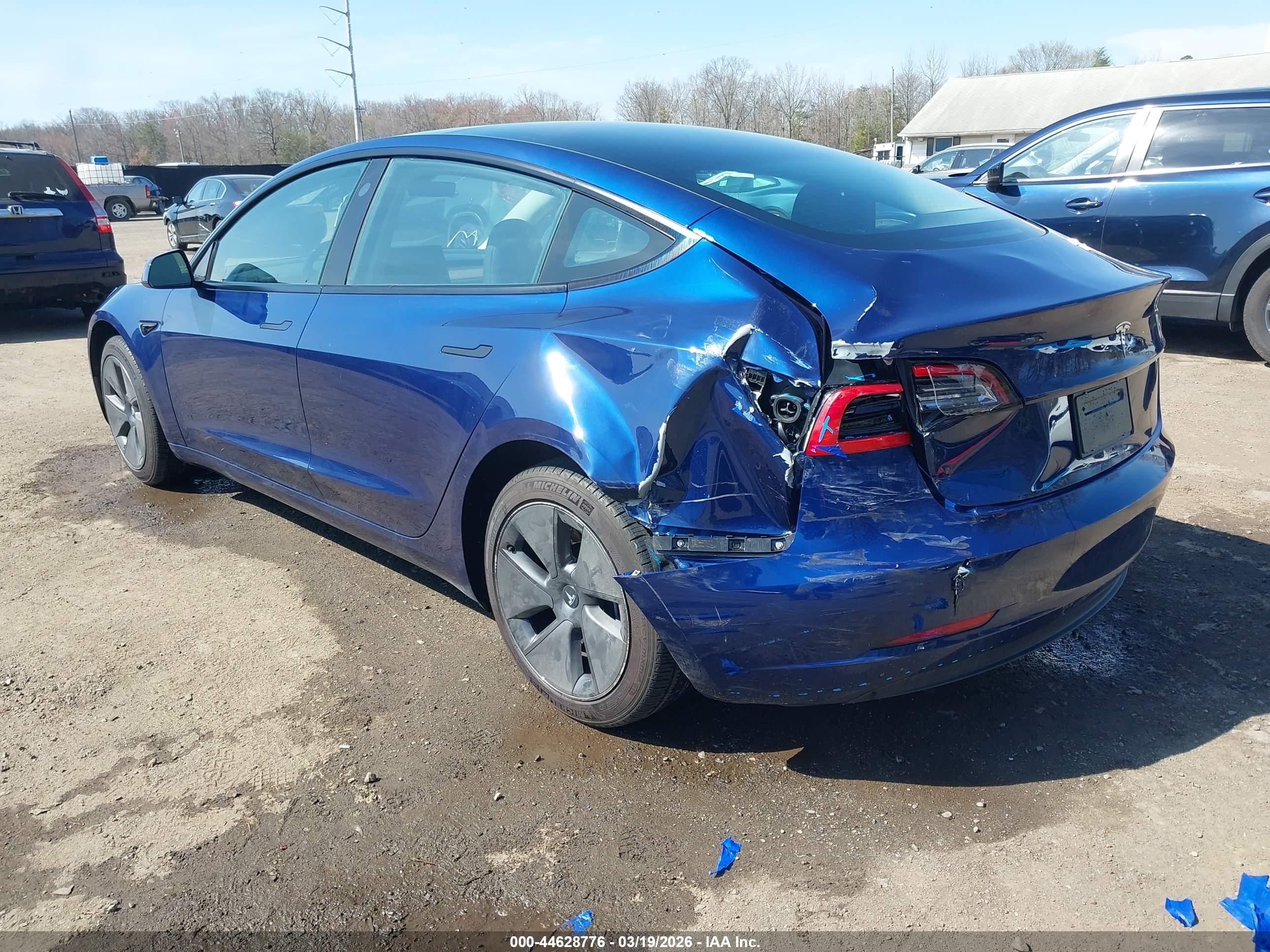 TESLA MODEL image 3