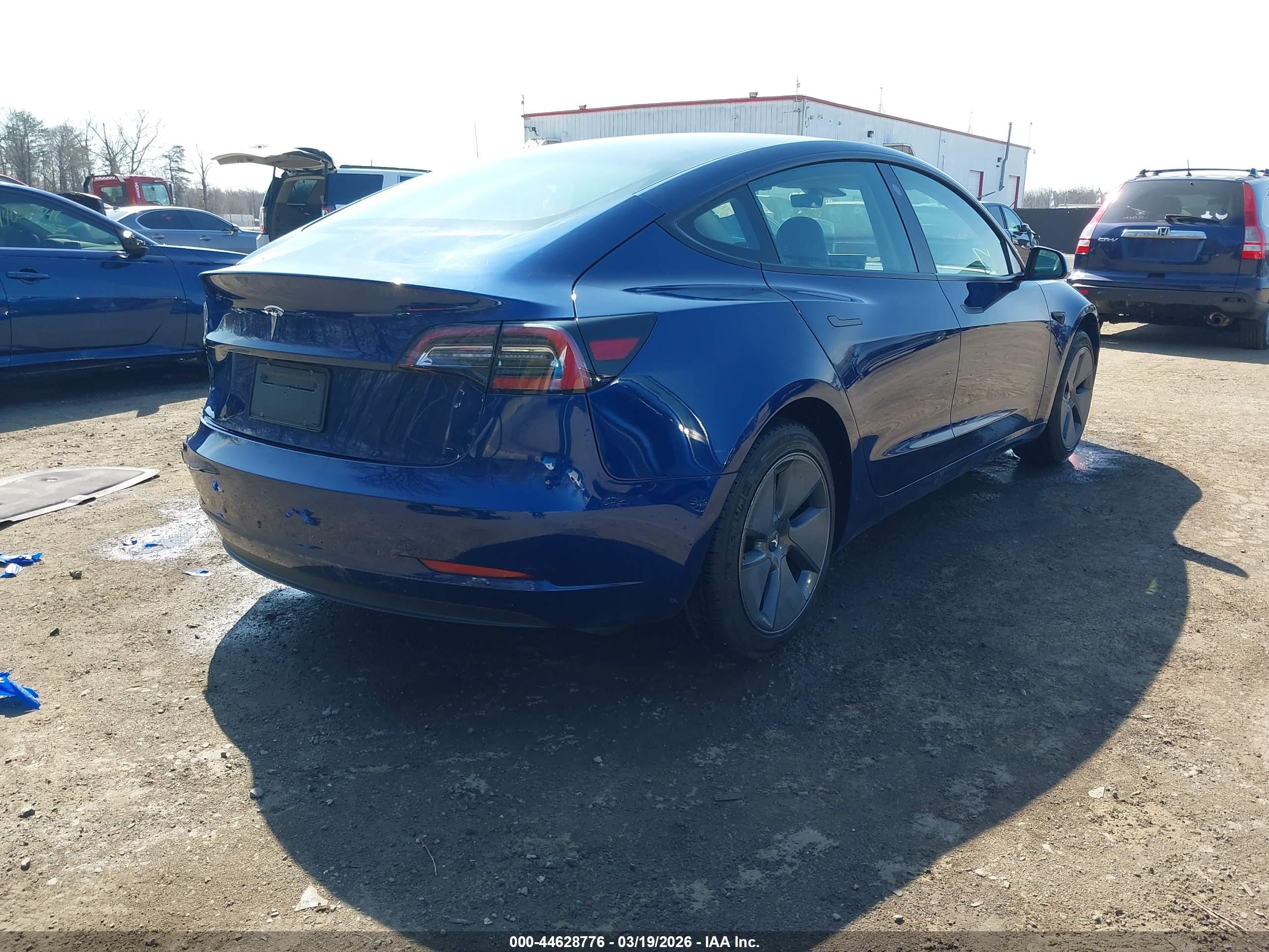 TESLA MODEL image 4