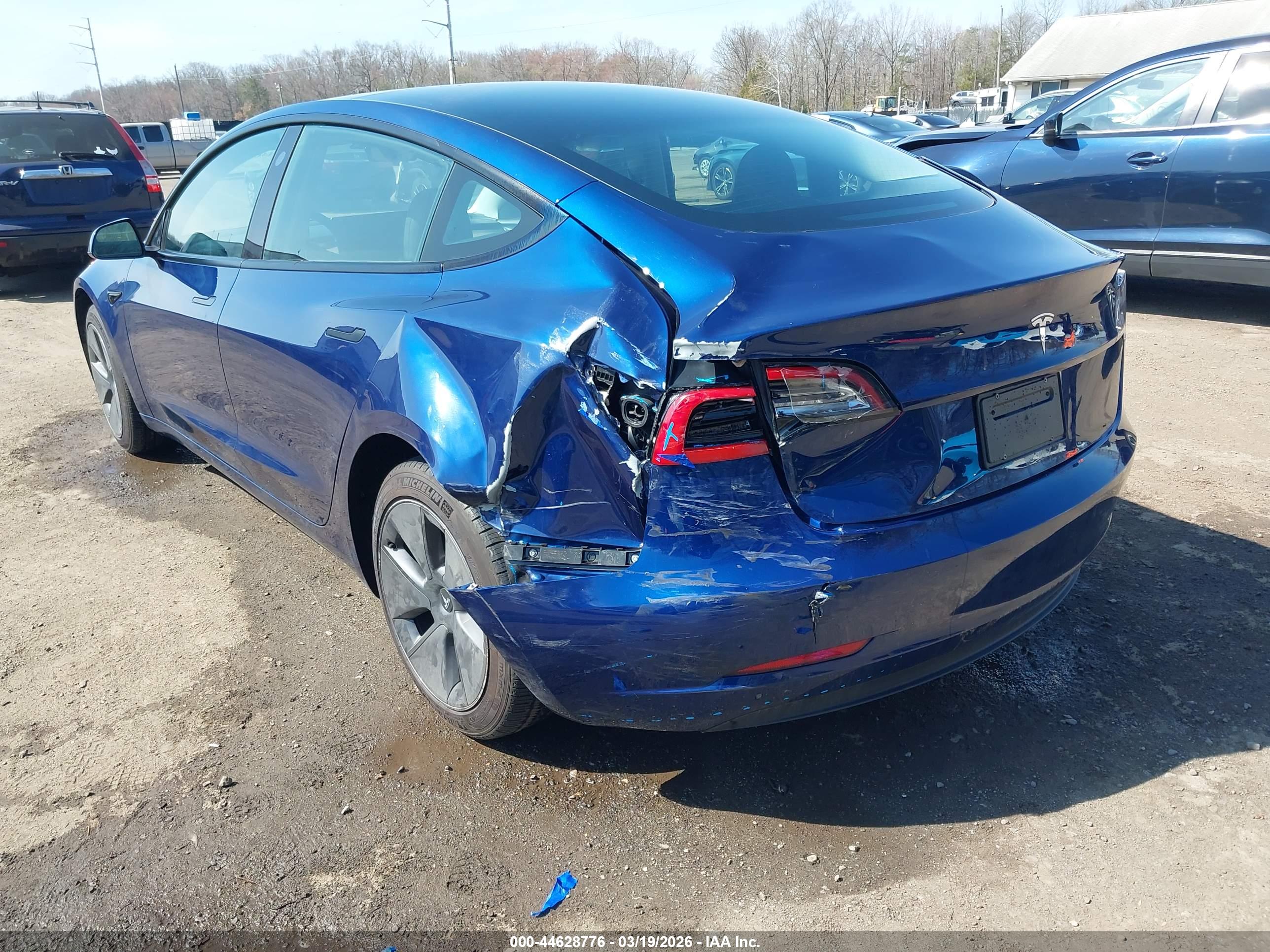 TESLA MODEL image 6