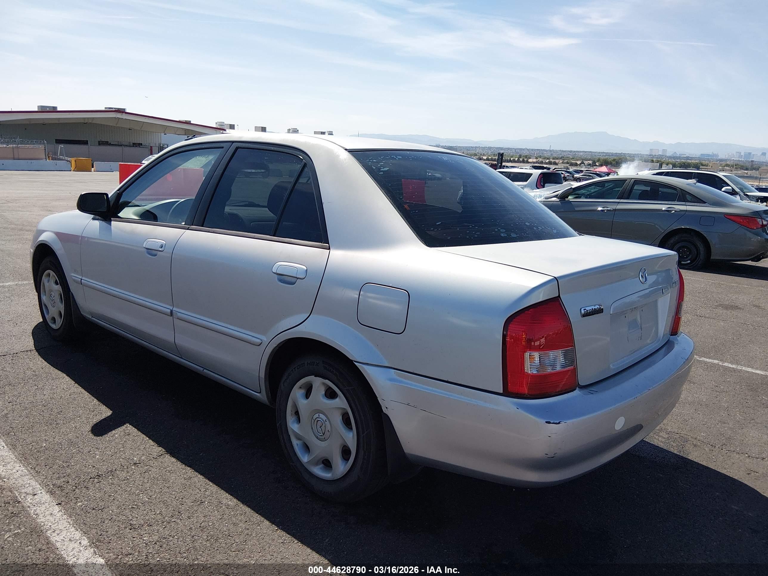 MAZDA PROTEGE image 3