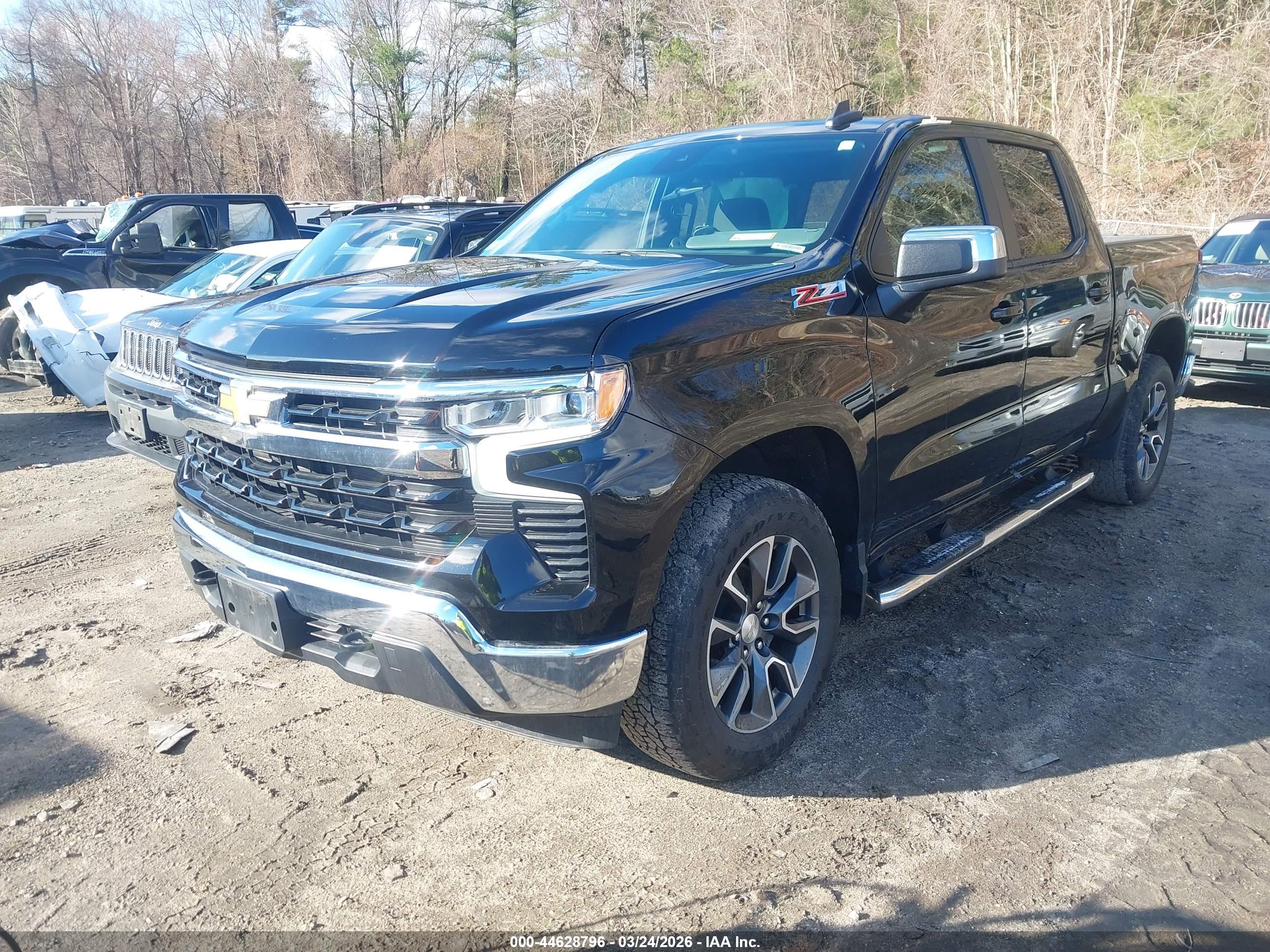 CHEVROLET SILVERADO image 2