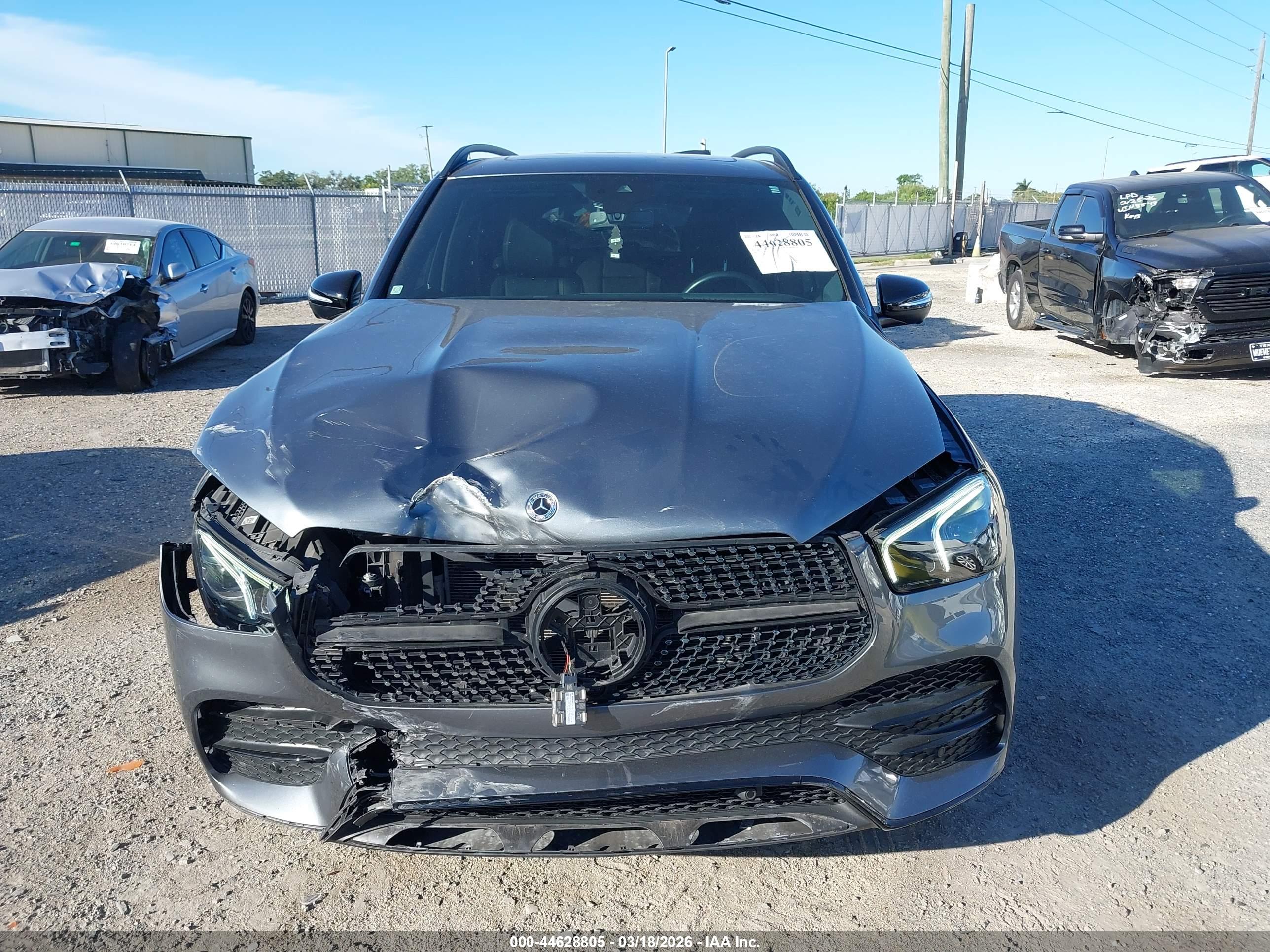 MERCEDES-BENZ GLE image 6