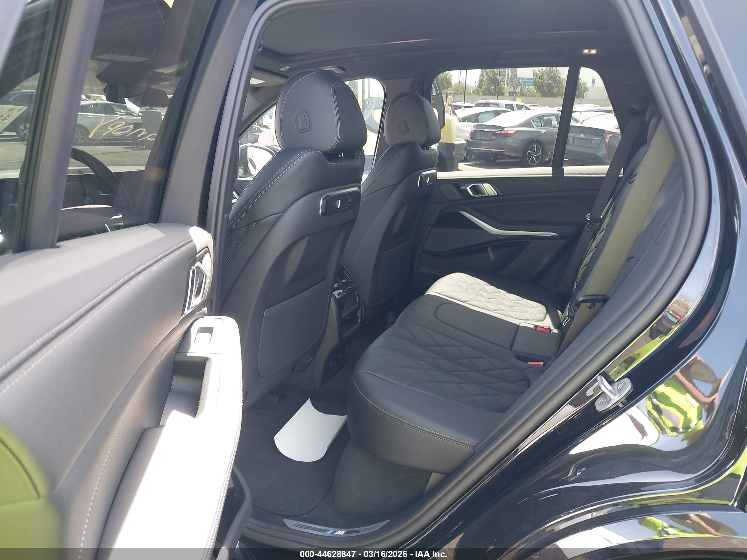 BMW X5 image 8