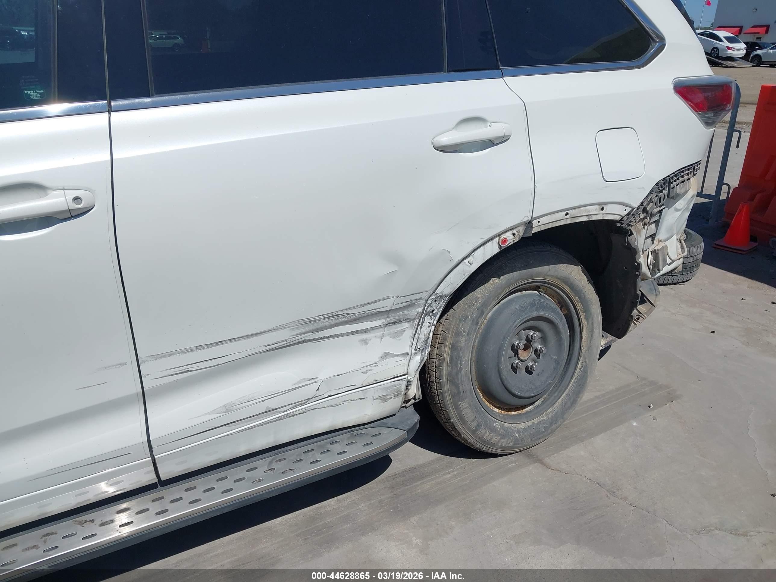 TOYOTA HIGHLANDER image 6